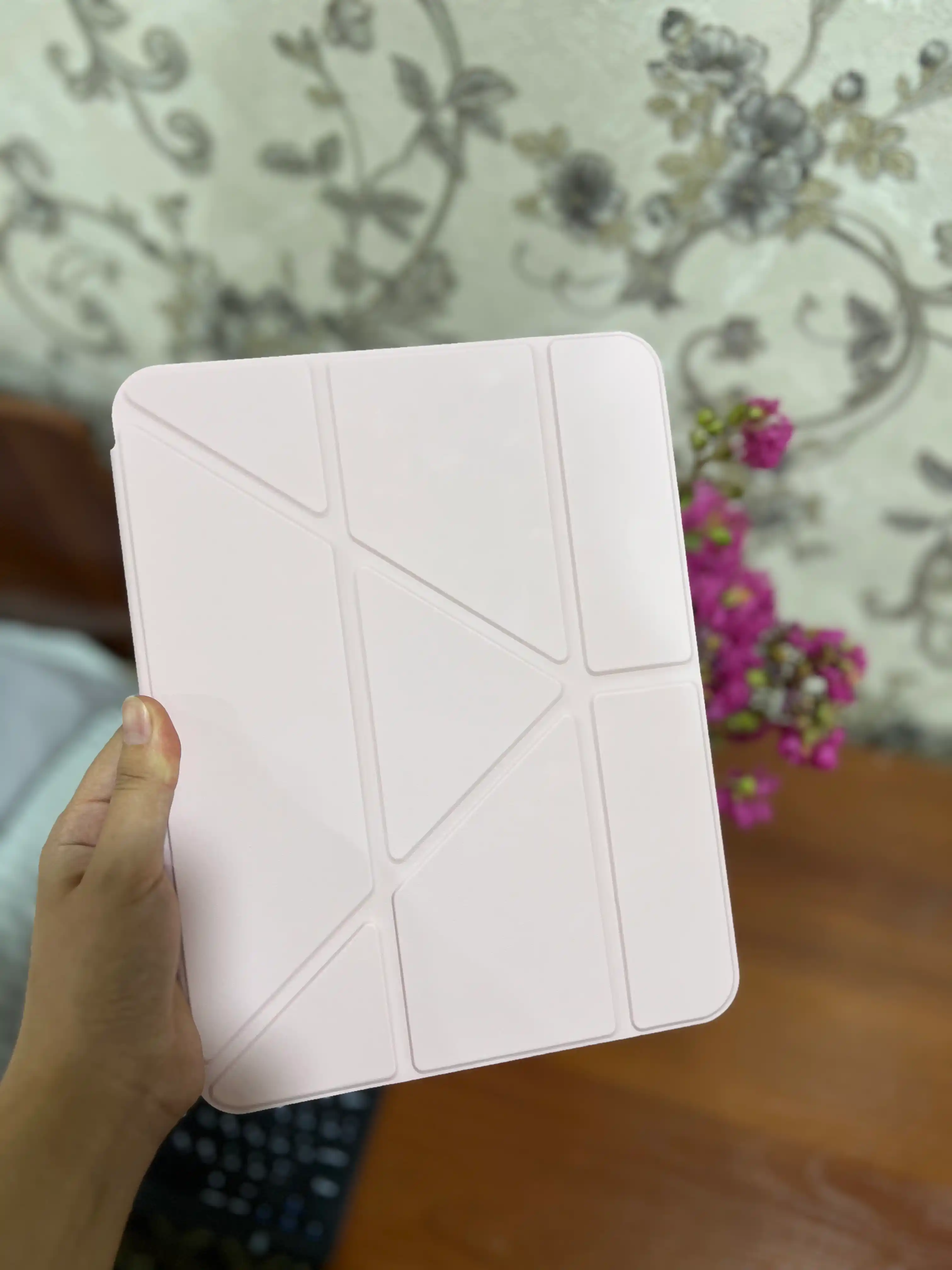 SmartCover Pro iPad uchun taglik funksiyali magnitli g'ilof