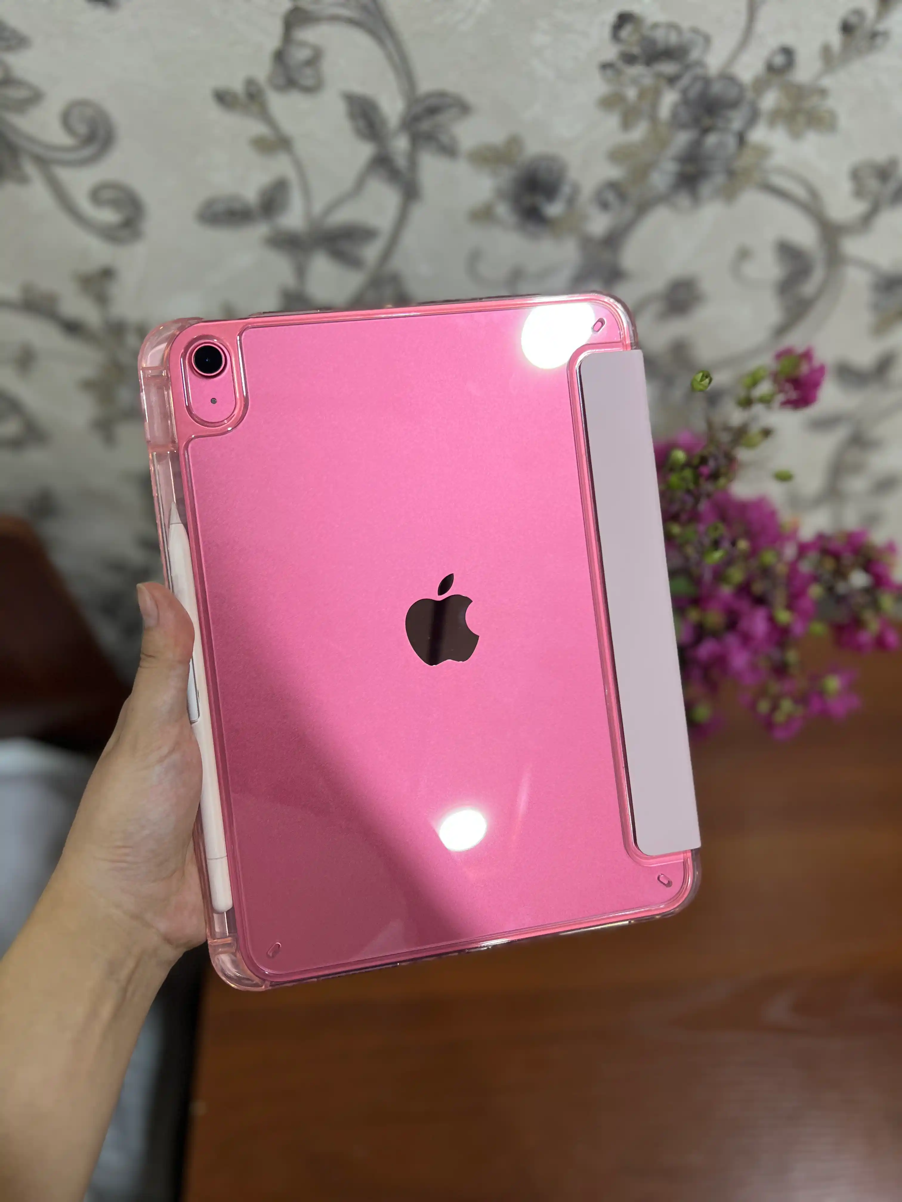 SmartCover Pro iPad uchun taglik funksiyali magnitli g'ilof