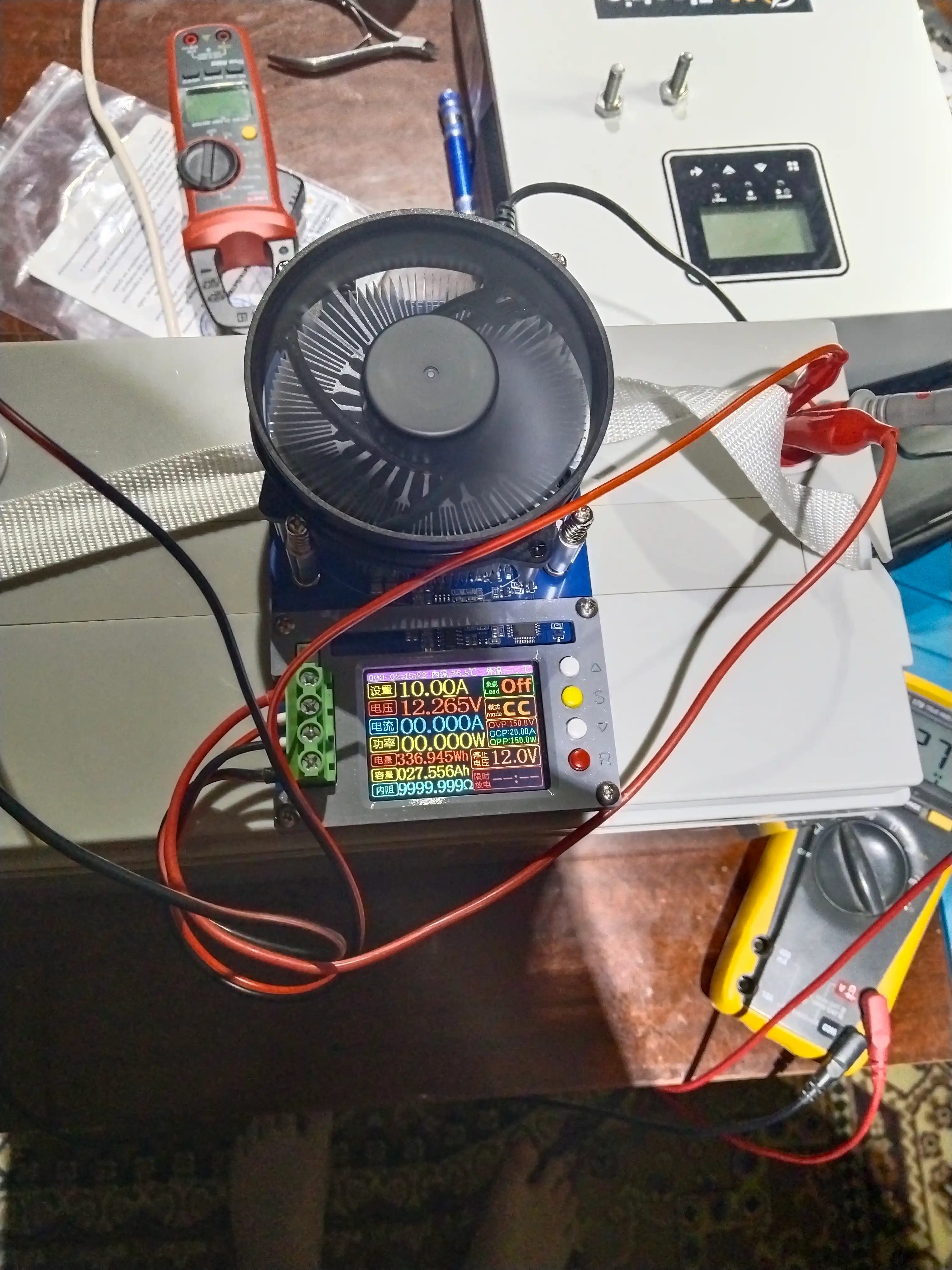 12V 100Ah akkumulyator — quyosh paneli uchun kuchli, ishonchli va uzoq xizmat qiladi
