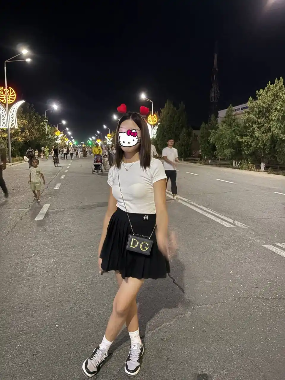 Yozgi ayollar krossovkasi, NK yozgi ayollar poyabzali, qizlar uchun krossovkalar