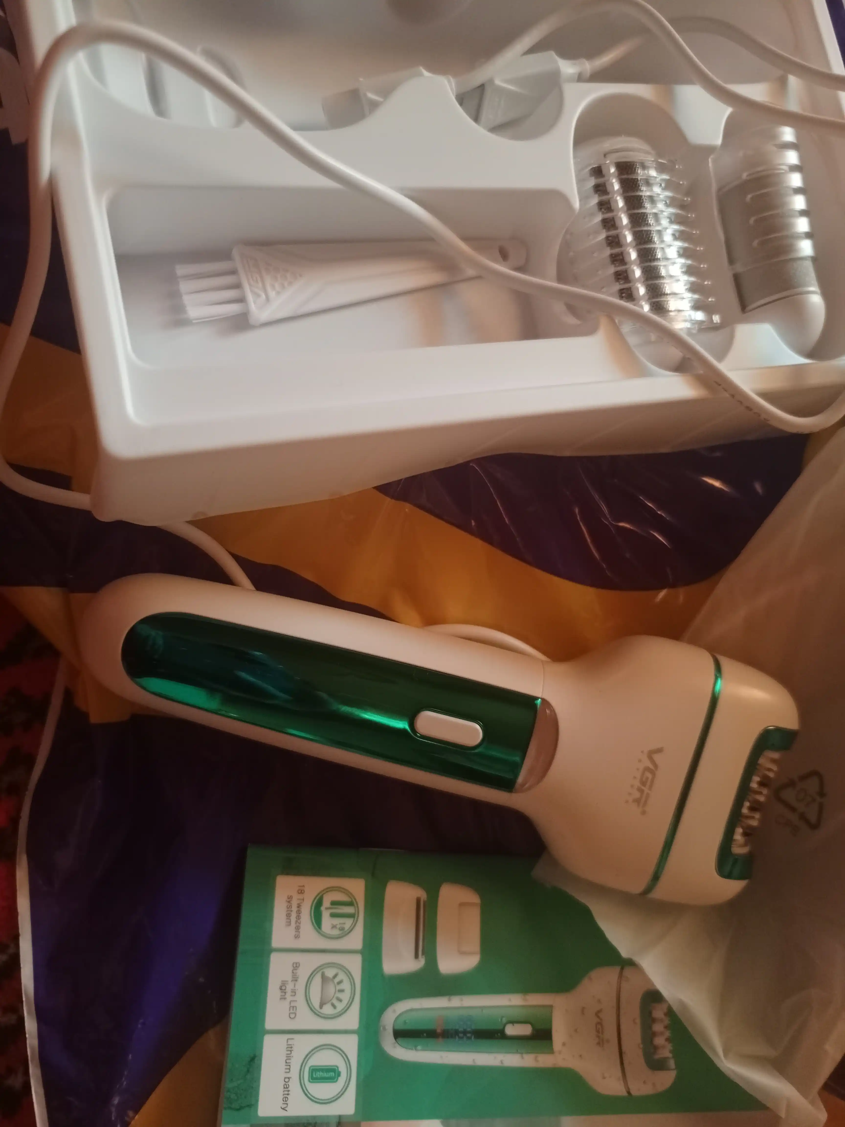 Professional epilyator modeli VGR V-728 simsiz va 726  ayollar tanasi uchun