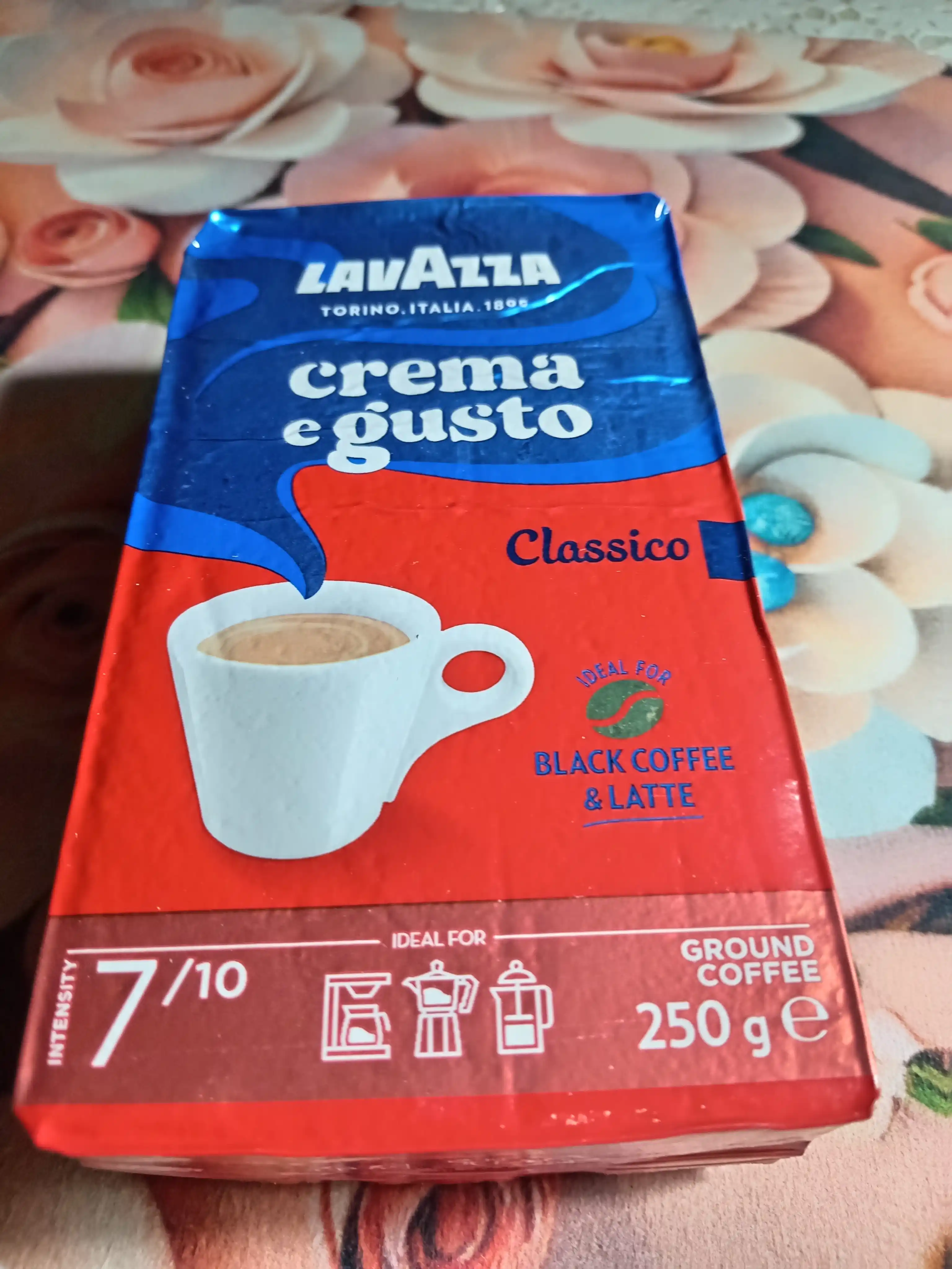 Кофе Lavazza Crema e Gusto, молотый, 250 г