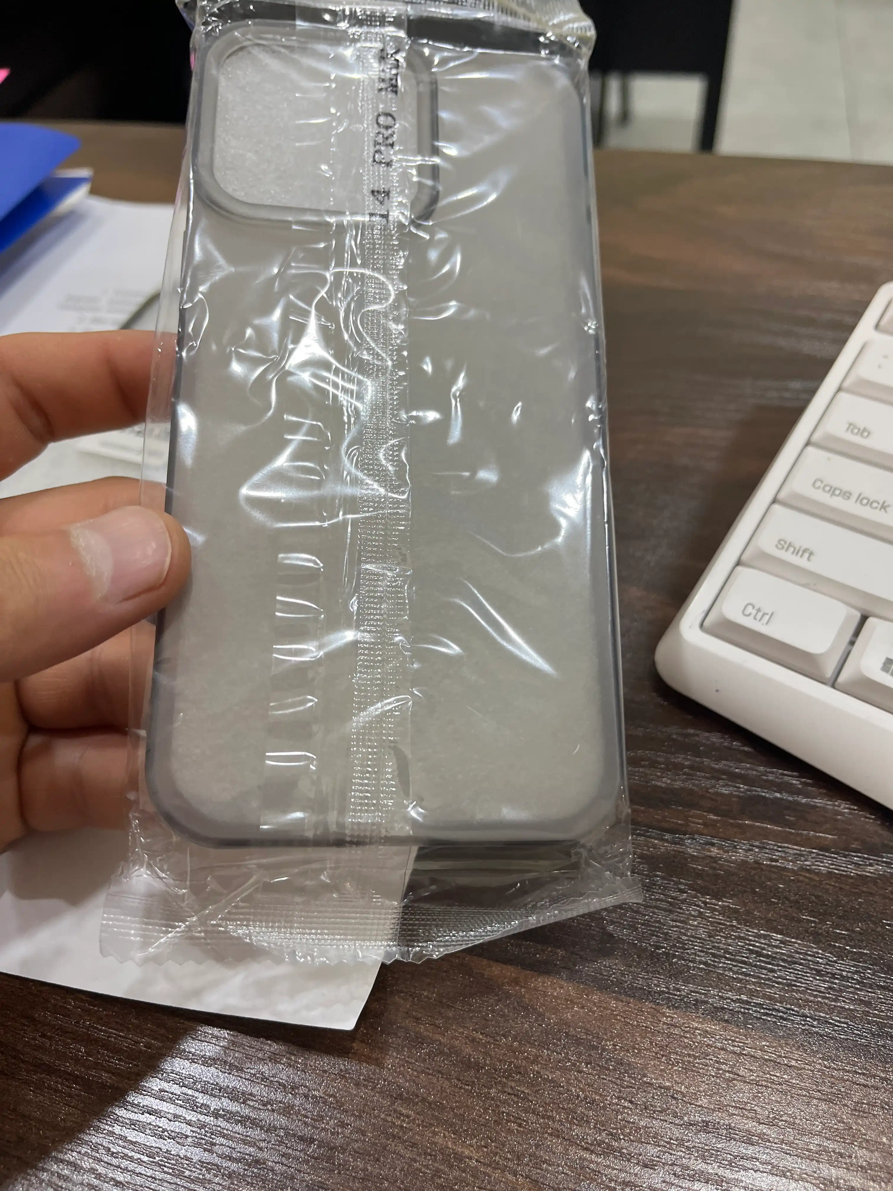 Матовый прозрачный чехол на iPhone X, 11, 12, 13, 14, 15, 16, 17 Pro, Pro Max