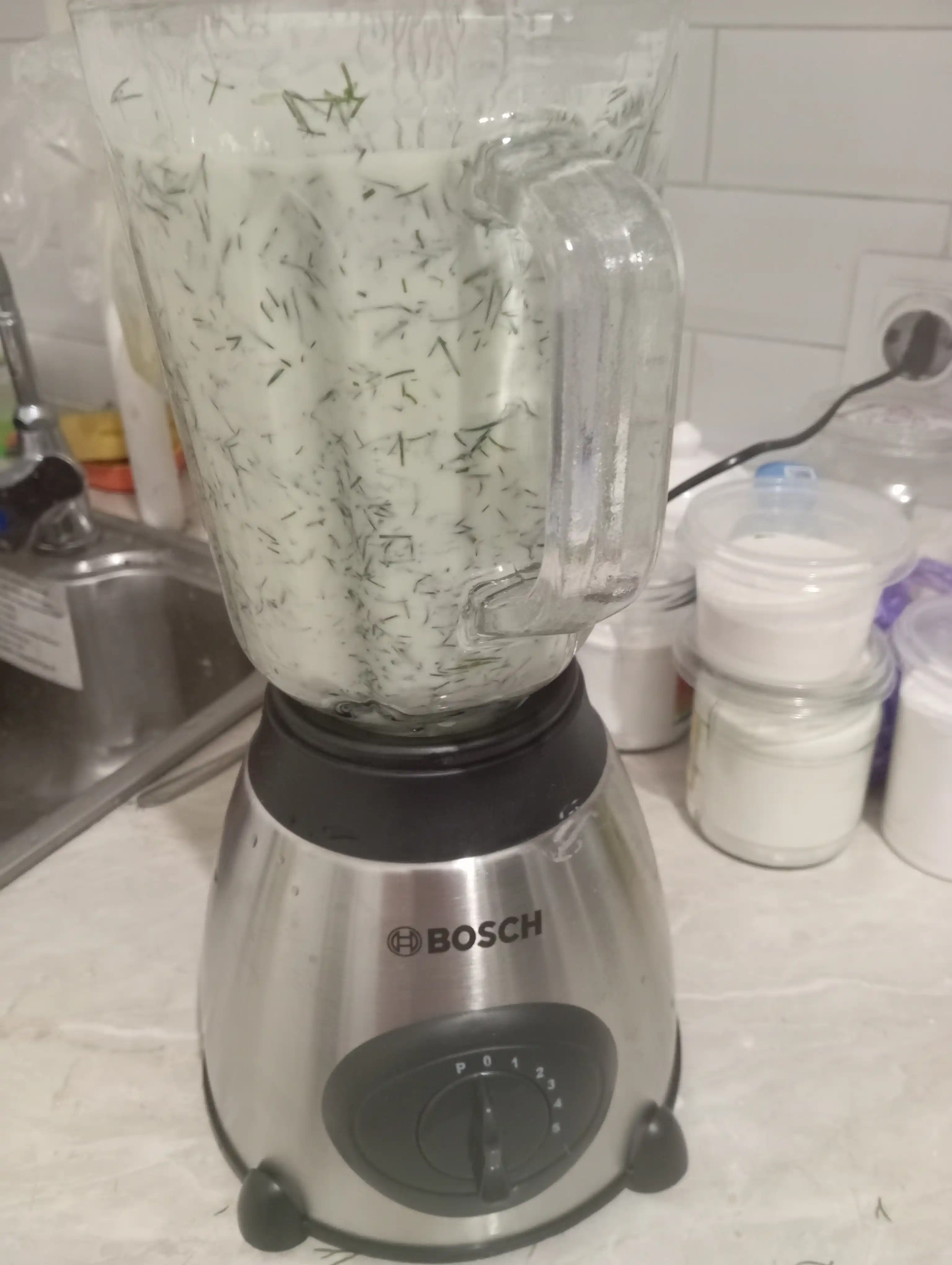 Blender Statsionar 1000-1500 Vt, 1.5 l, 3 tasi 1 da, kofe maydalagich bilan