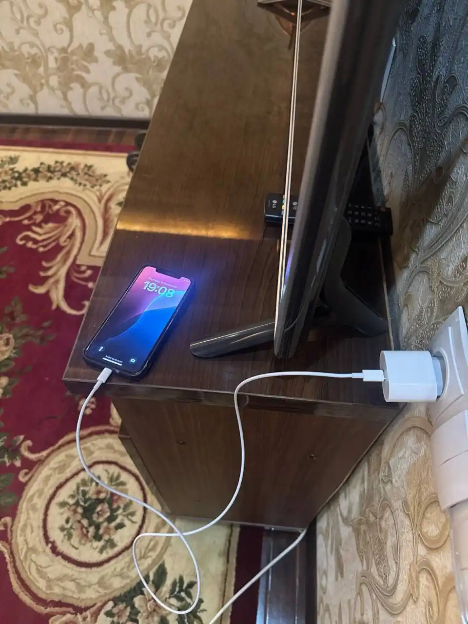 Зарядка для iPhone, зарядник, быстрая зарядка 20 Вт — с кабелем Type-C to Lightning