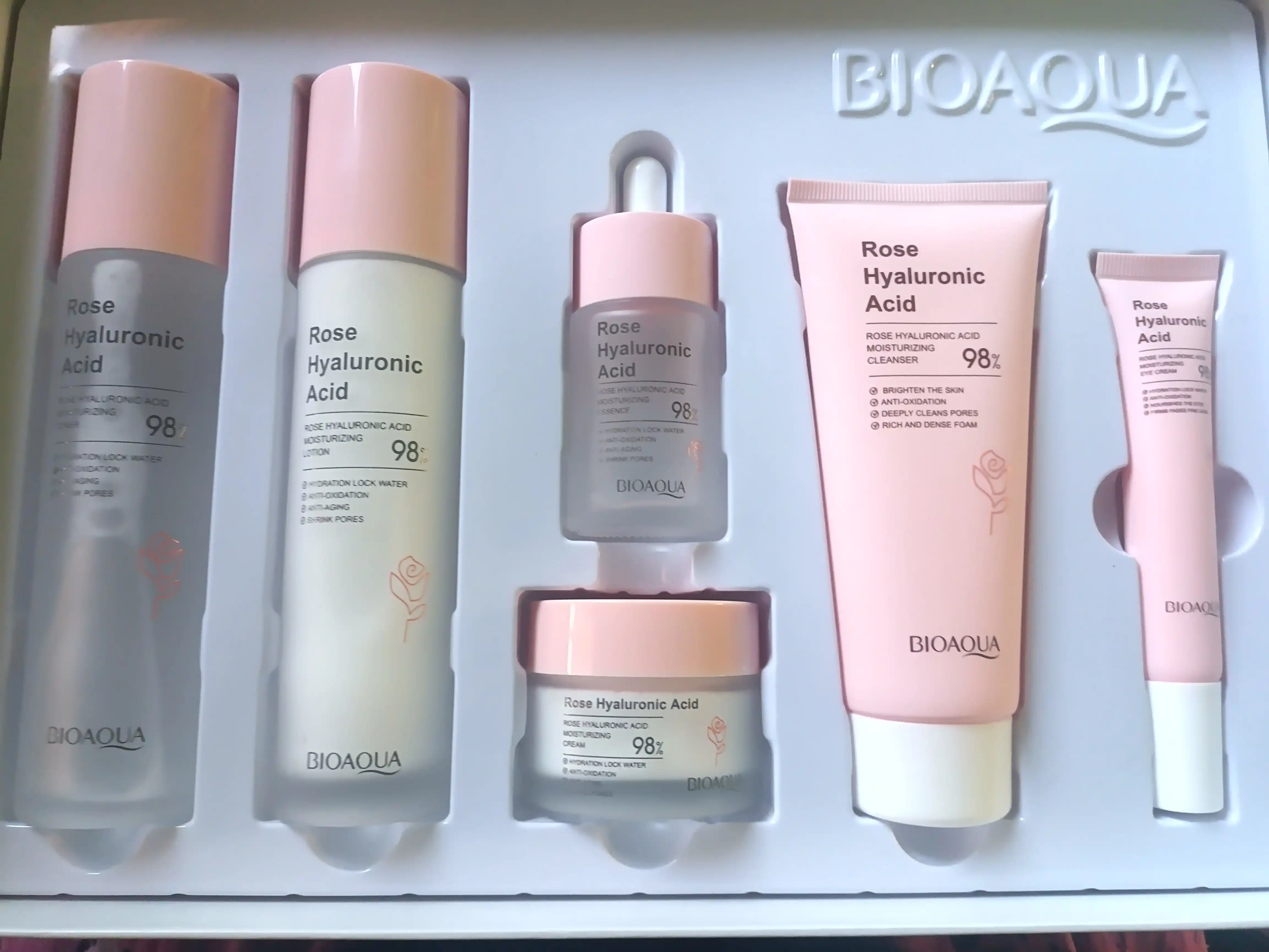 Подарочный набор косметики BIOAQUA омолаживающий 6 в 1 С гиалуроновой кислотой