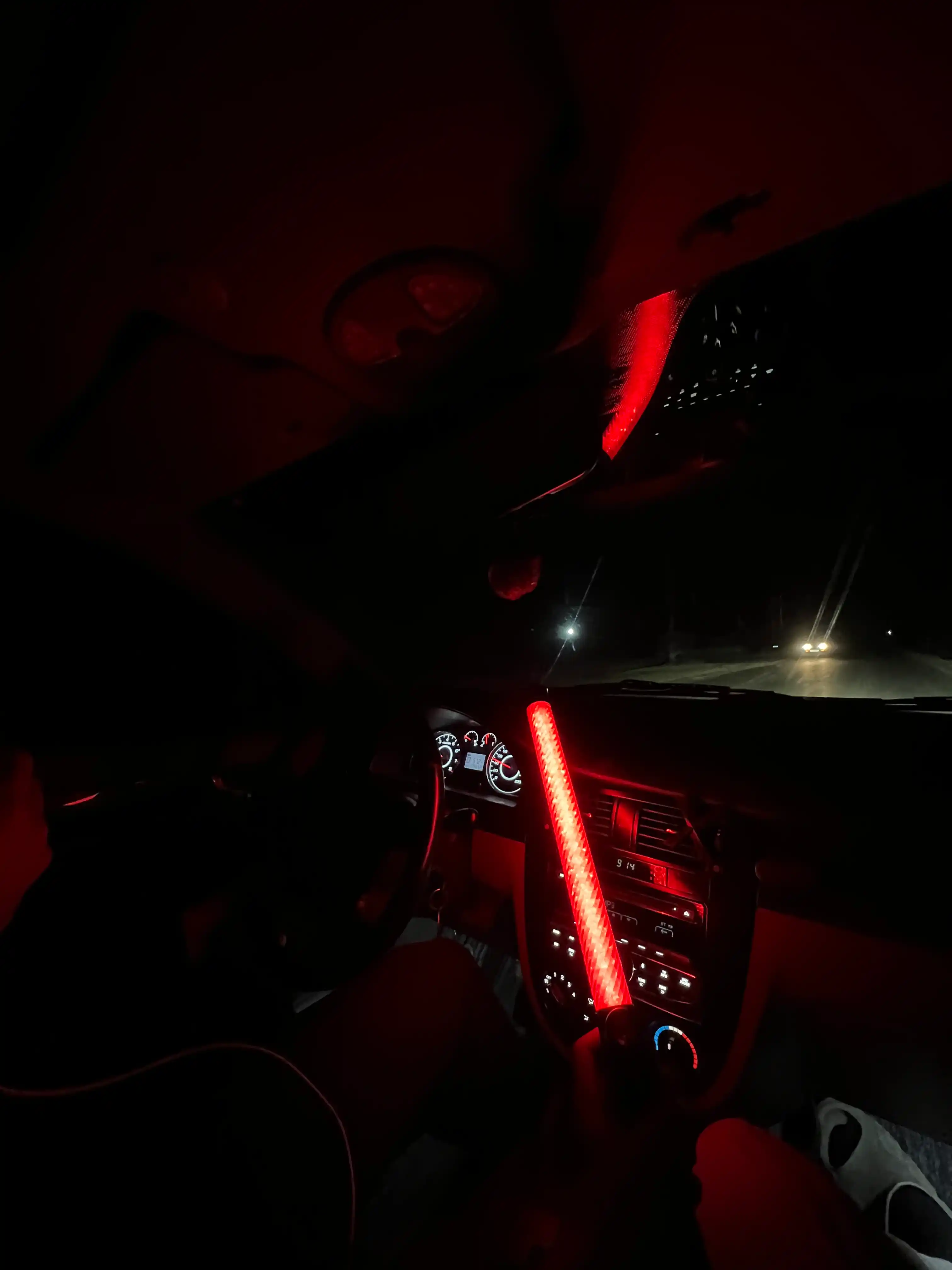Svetodiodli jezl SF-900 — 3 rejimli signal tayoqchasi, LED chiroqli