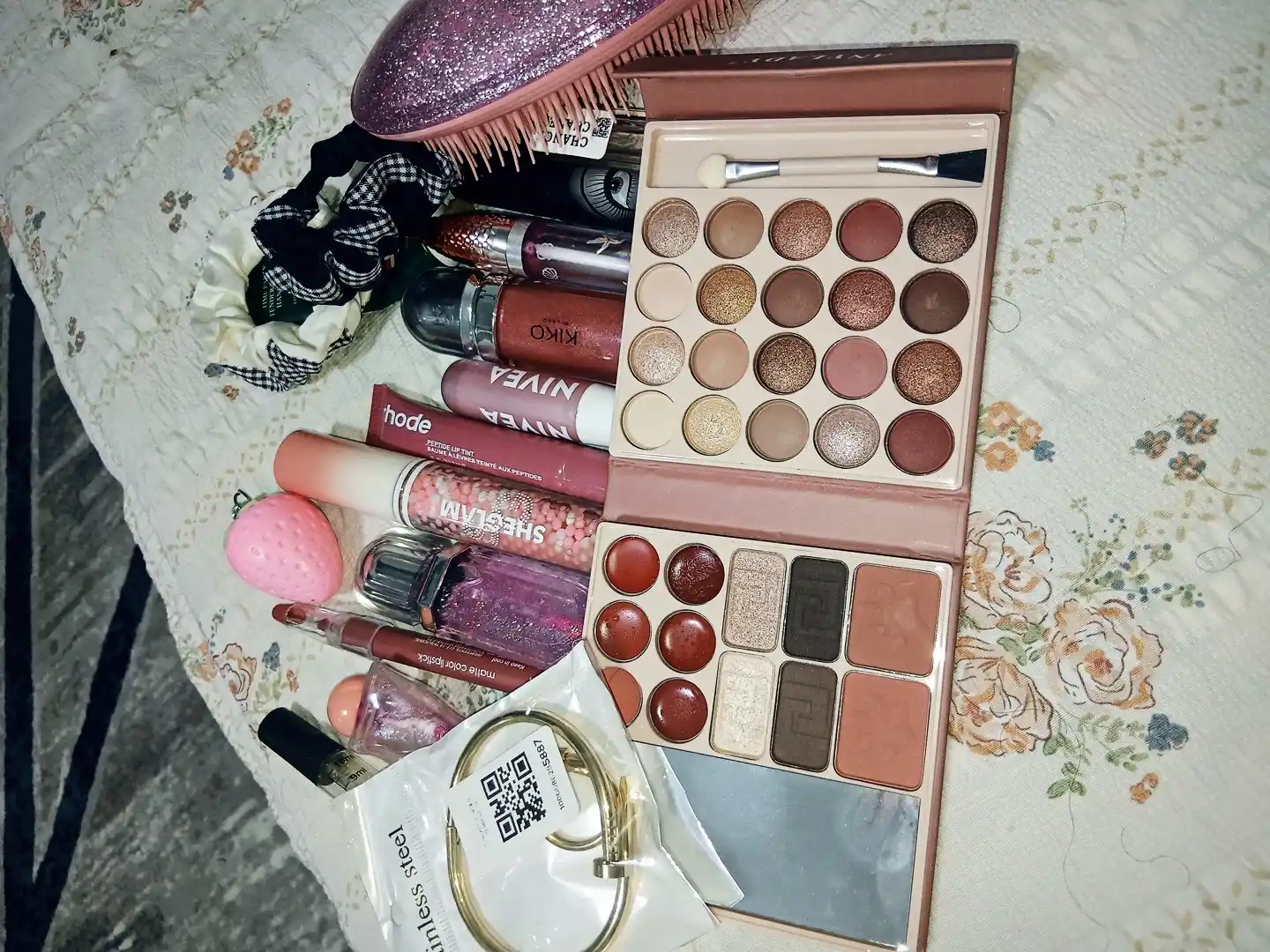 Rhode lab bo'yogi, tusi ozgartirilgan, suyuq, Peptide Lip Tint, 4 ta rang