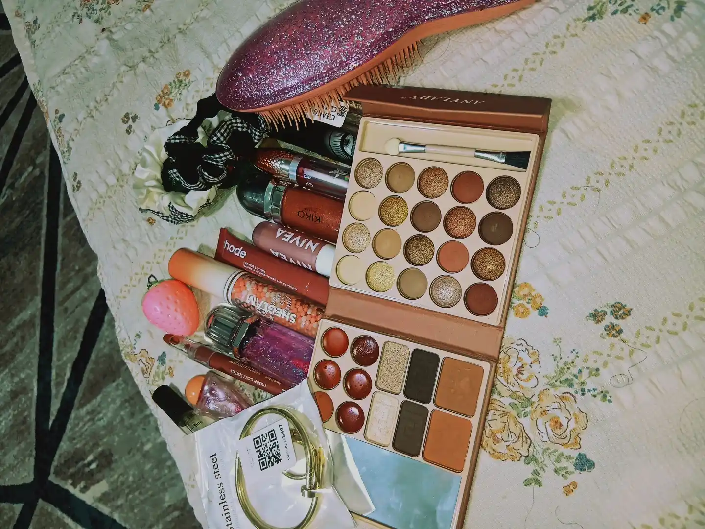 Rhode lab bo'yogi, tusi ozgartirilgan, suyuq, Peptide Lip Tint, 4 ta rang