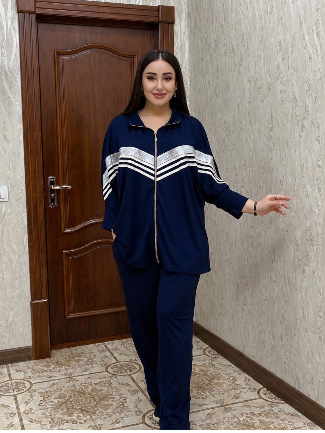 Ayollar kuzgi sport kostyumi dvoyka, zamonaviy keng fason, kundalik sportiv kiyim