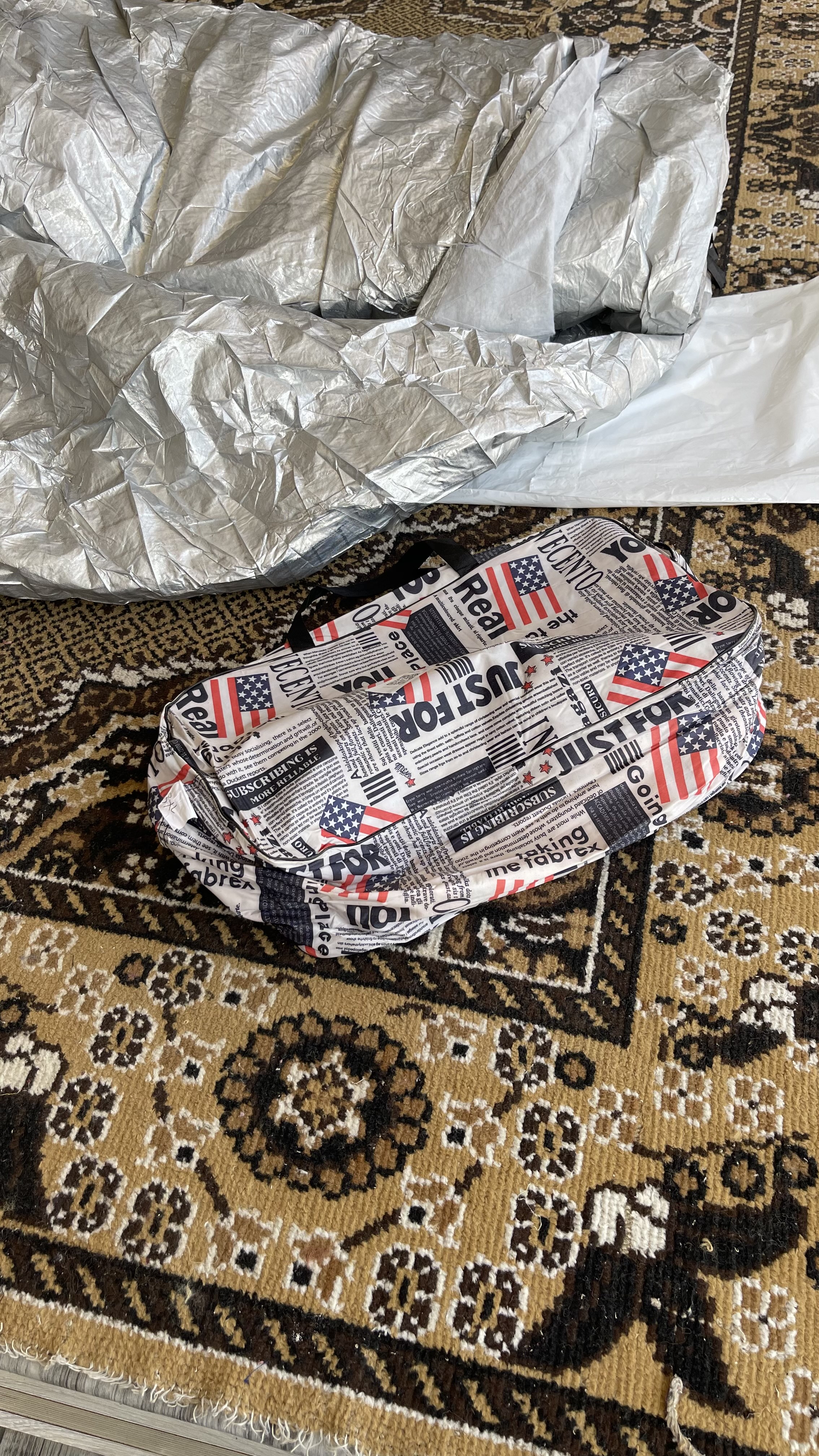 TENT bostirmasi uchun barcha mavsumlarga mos keladigan universal suv o‘tkazmaydigan himoya g‘ilofi