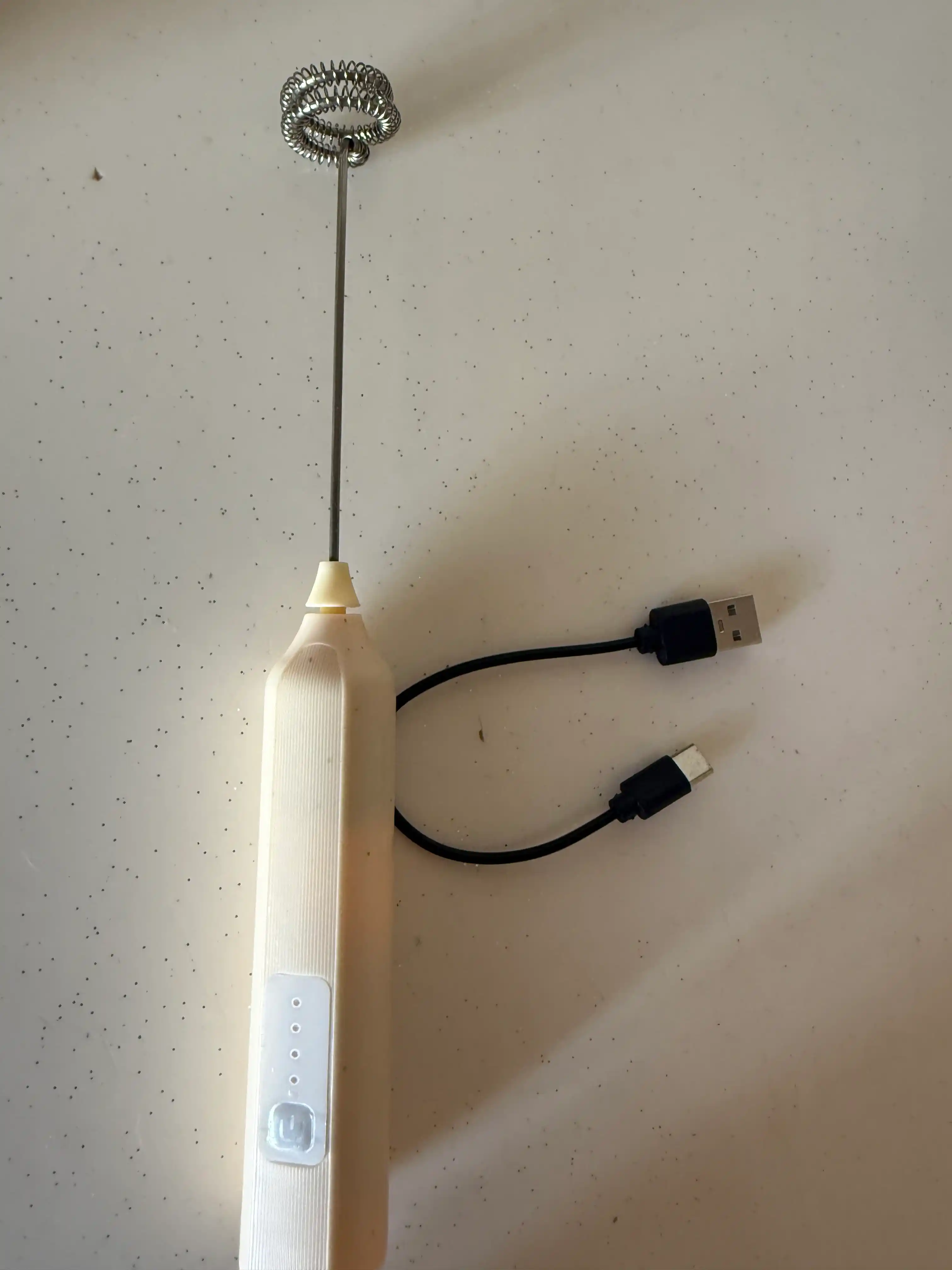 Kapuchinator, 3 tezlikli sozlamali elektr sut ko'piklagich