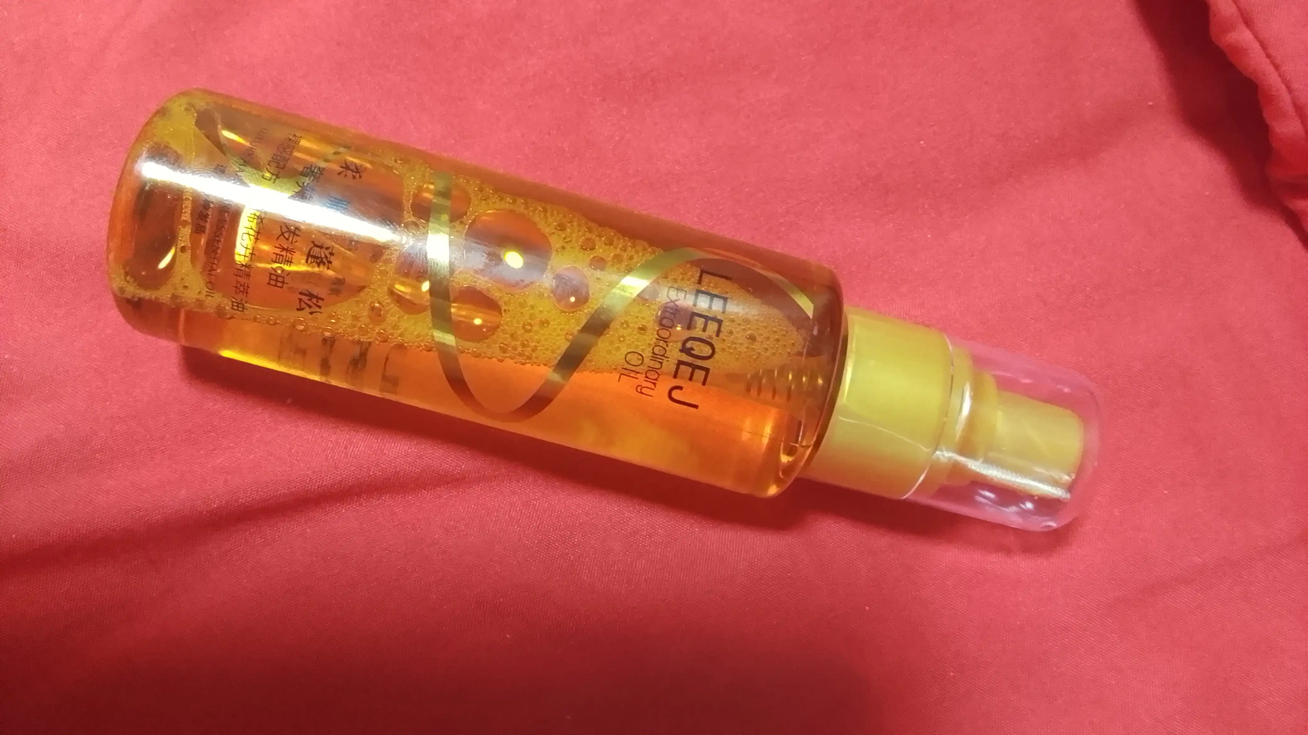 LEEQEJ Extraordinary Oil sochlar uchun sprey, 100 ml
