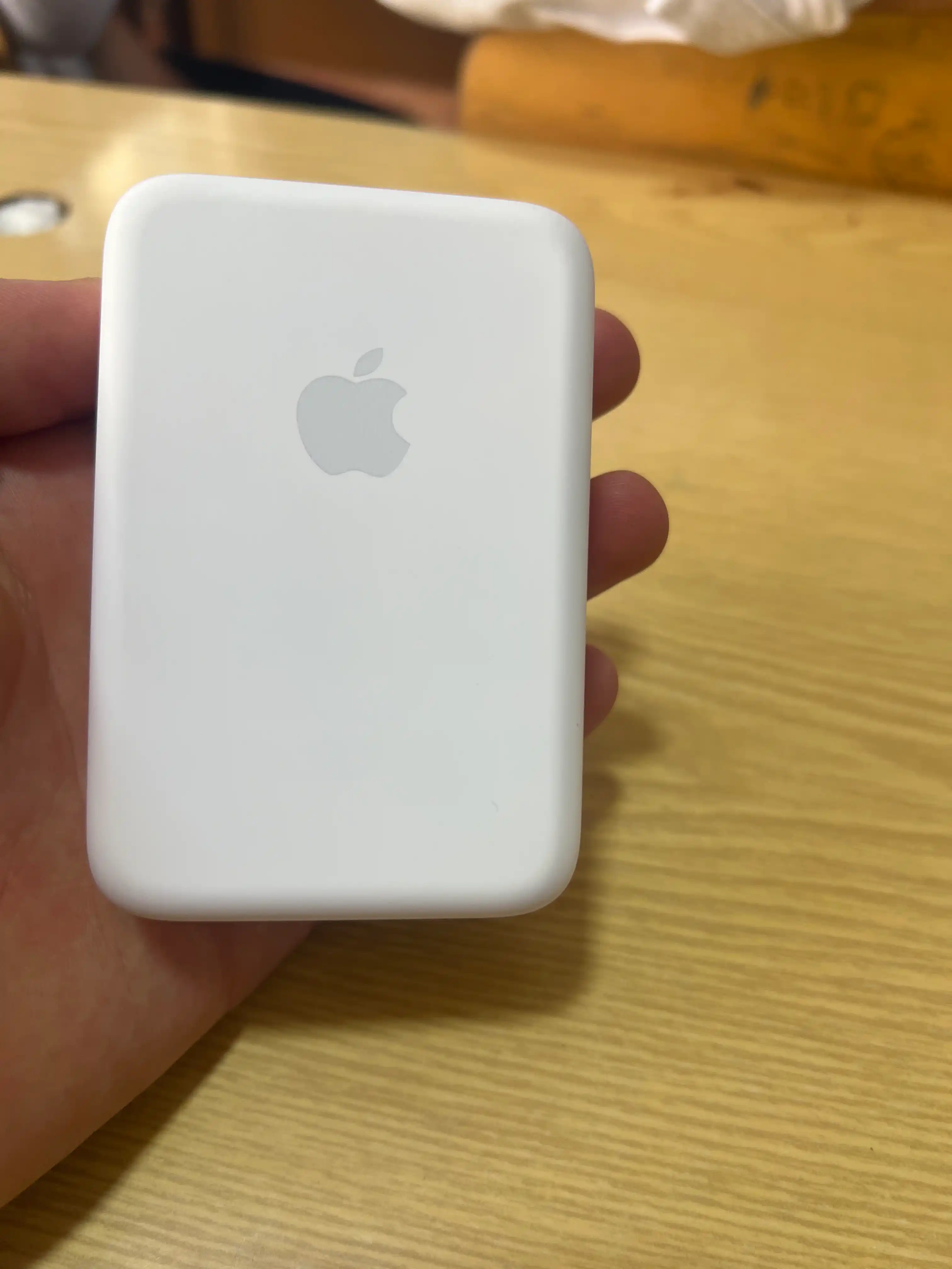MagSafe power bank, iPhone uchun, 10.000 va 5.000 mA/h, Power bank