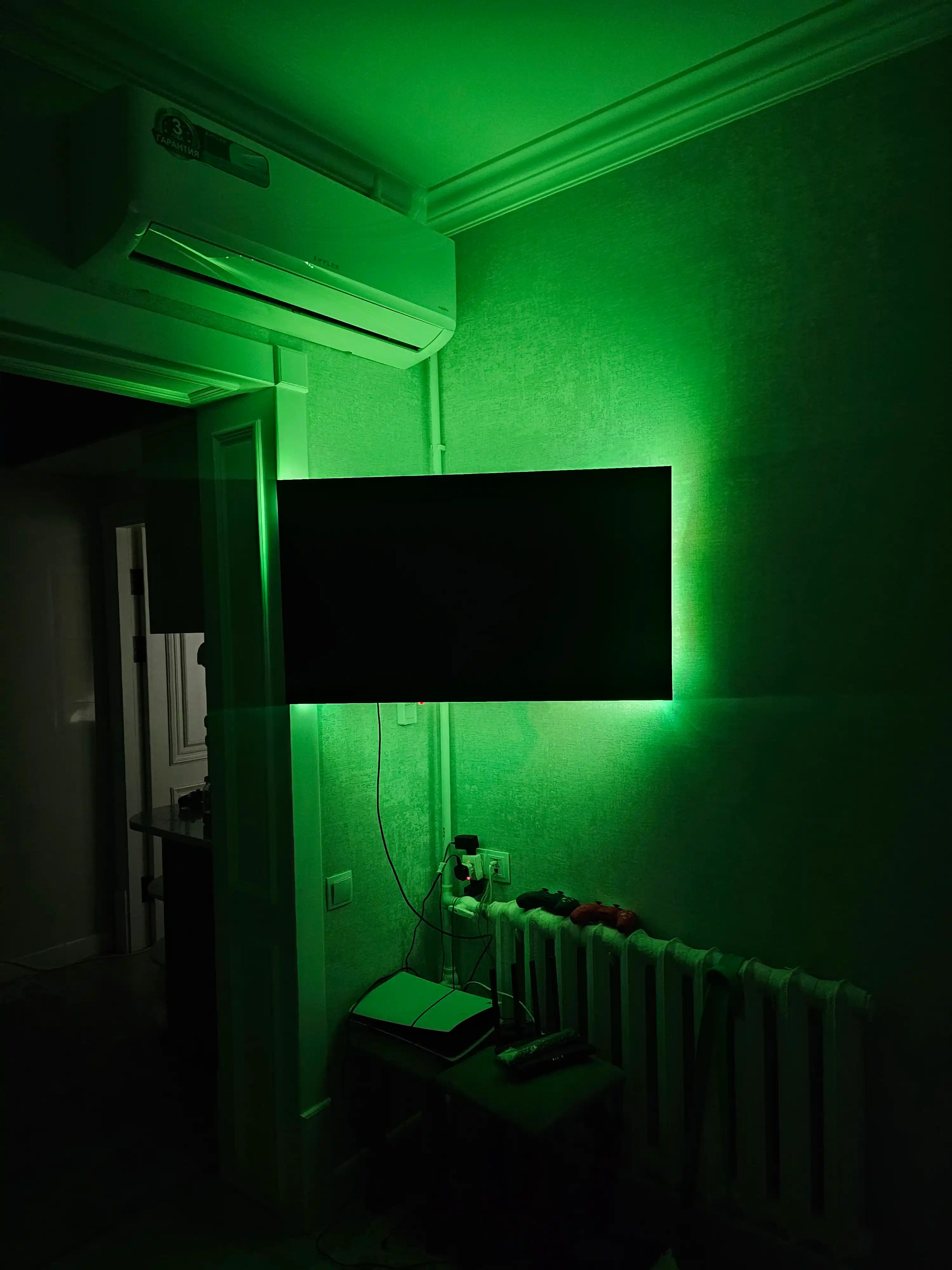 RGB LED lenta 5–30 m 5 V 5050, pult va quvvat bloki bilan to‘plam, 16 mln rang