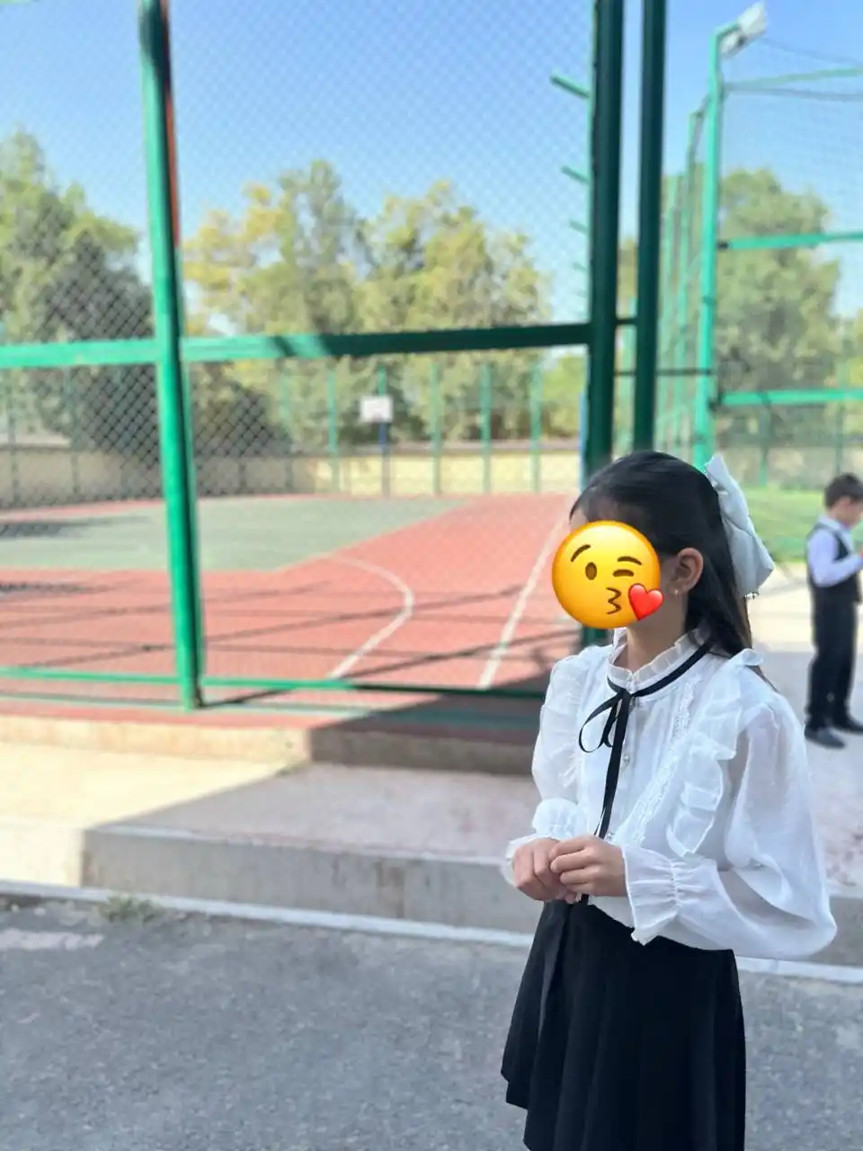 Белая кофта для девочек