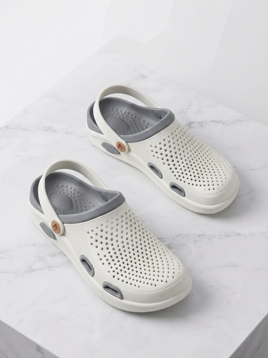 Ayollar uchun yengil EVA klog shippaklari Crocs uslubida