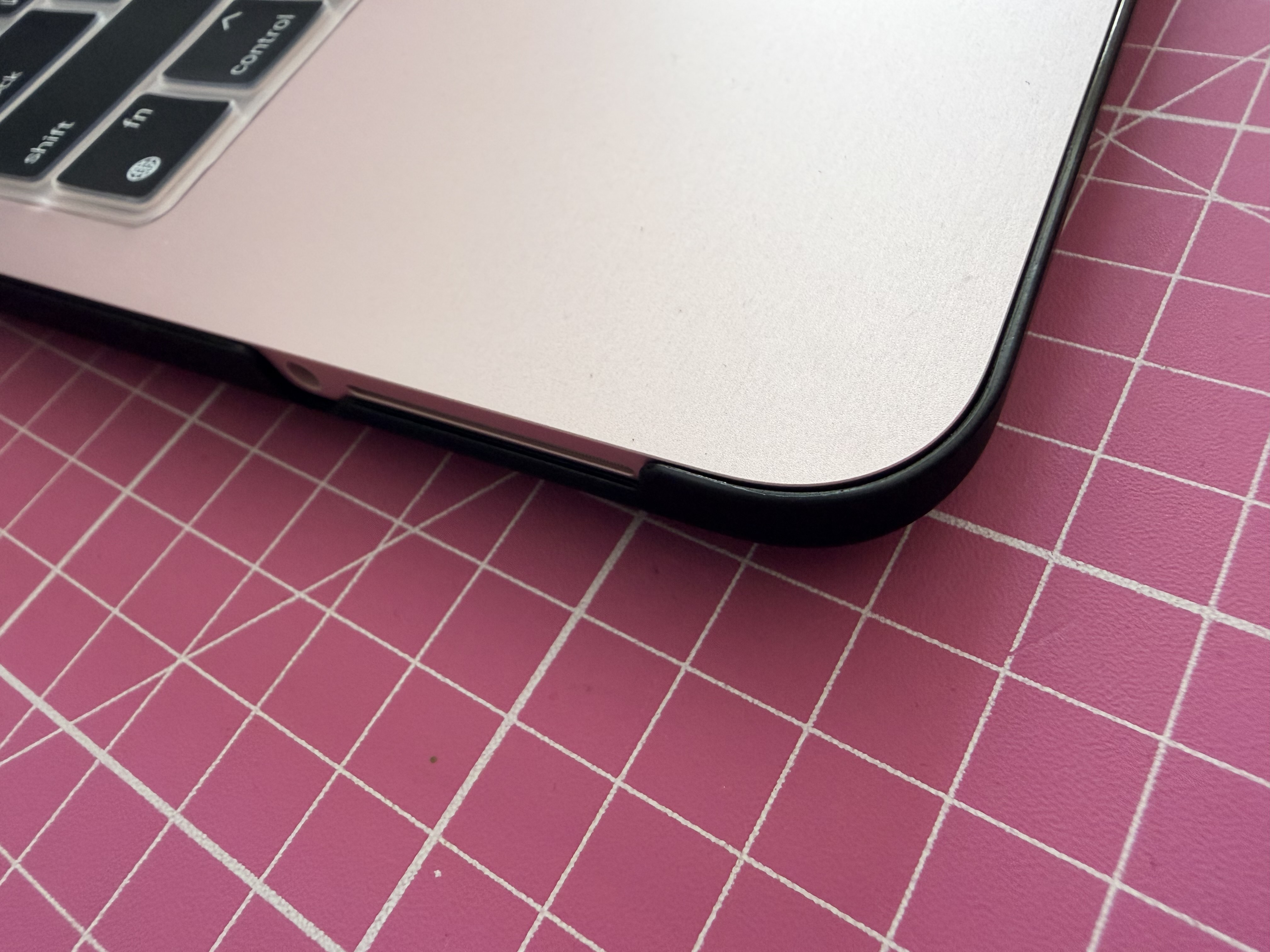 Macbook uchun charm g'ilof, Neo, Pro, Air 13.3/13.6/14 inch
