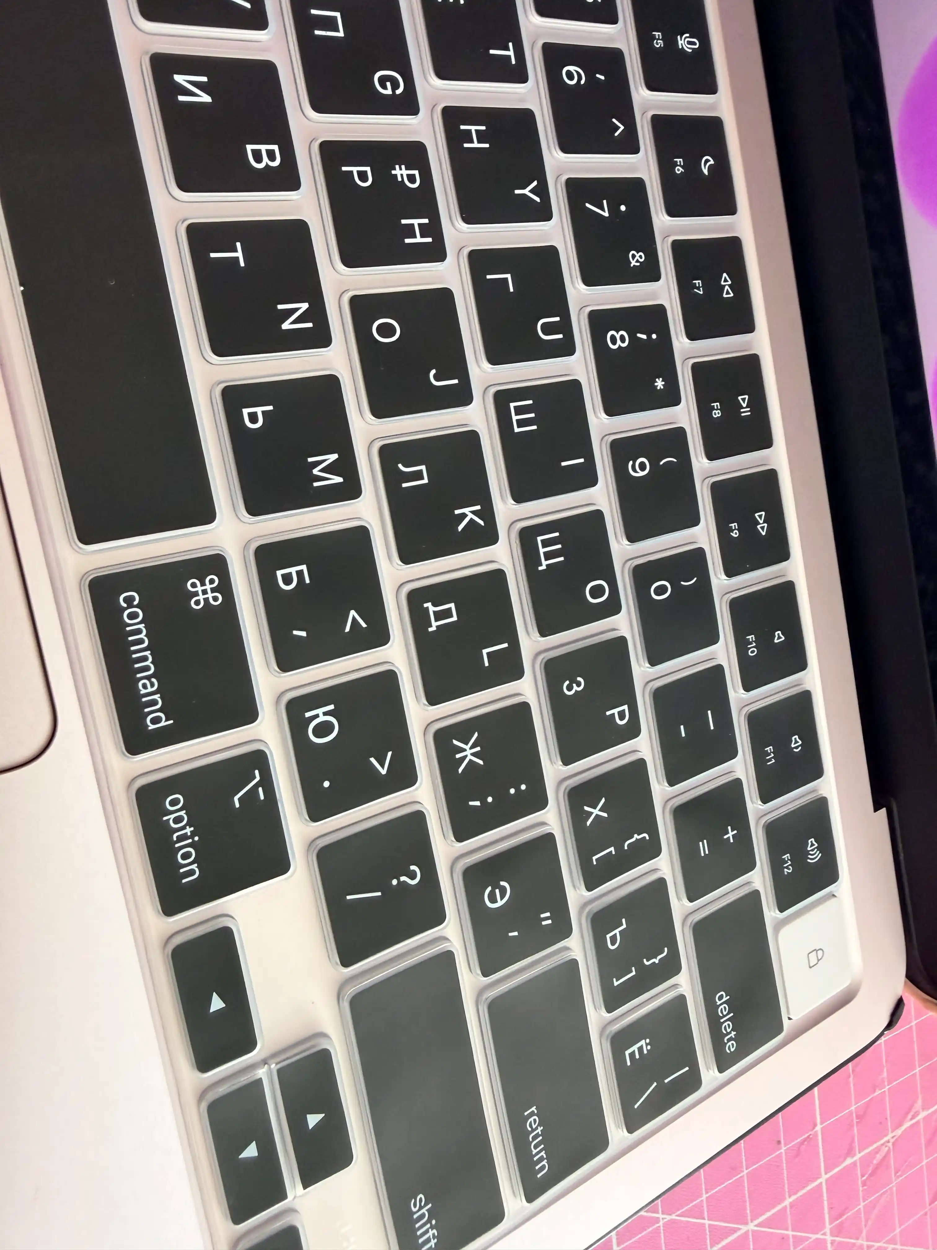 MacBook klaviaturasi uchun rezinka (silikon) nakladka