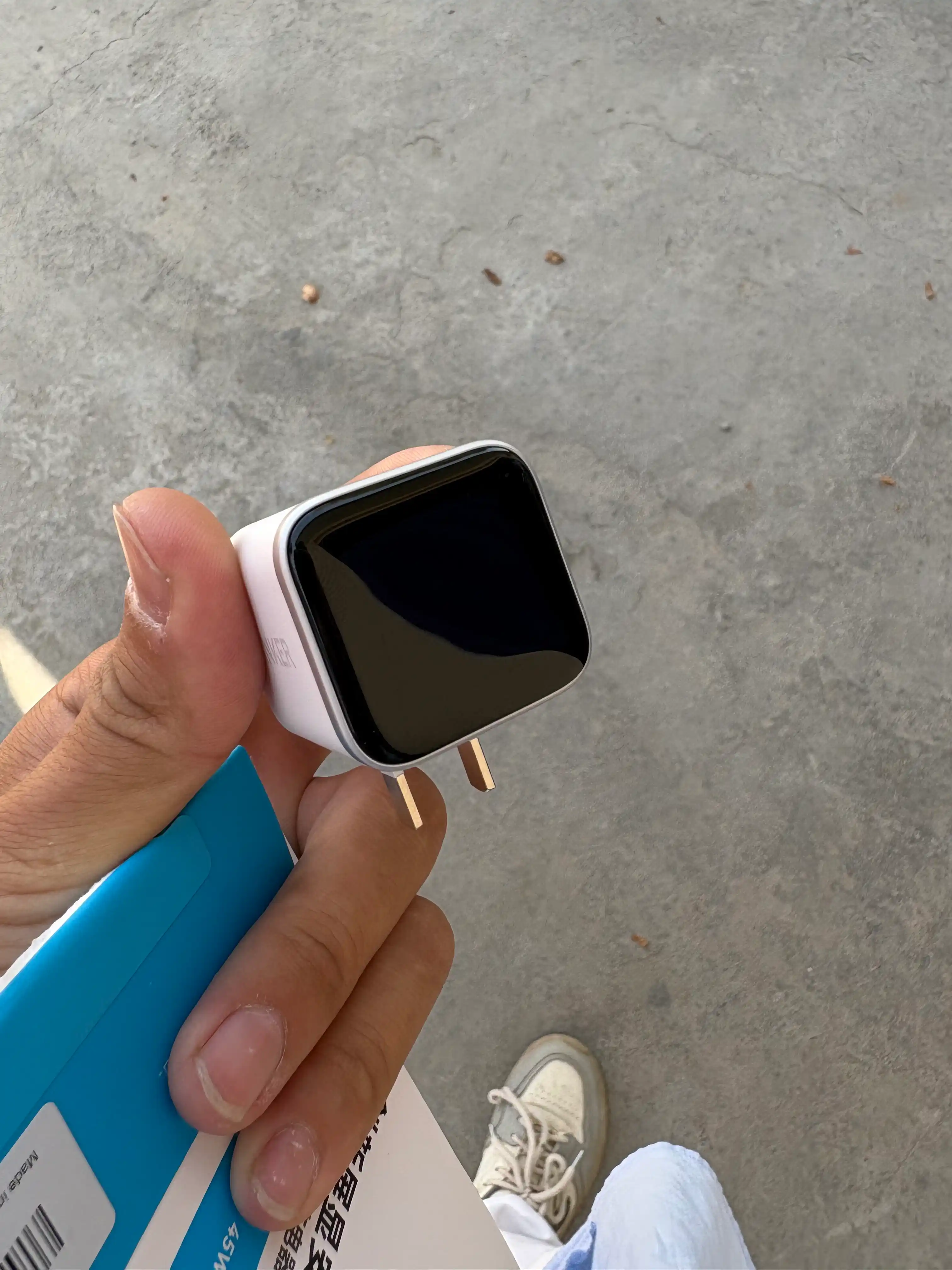 Anker Nano 45W Smart Display GaN USB-C зарядное устройство с поворотной вилкой 180°