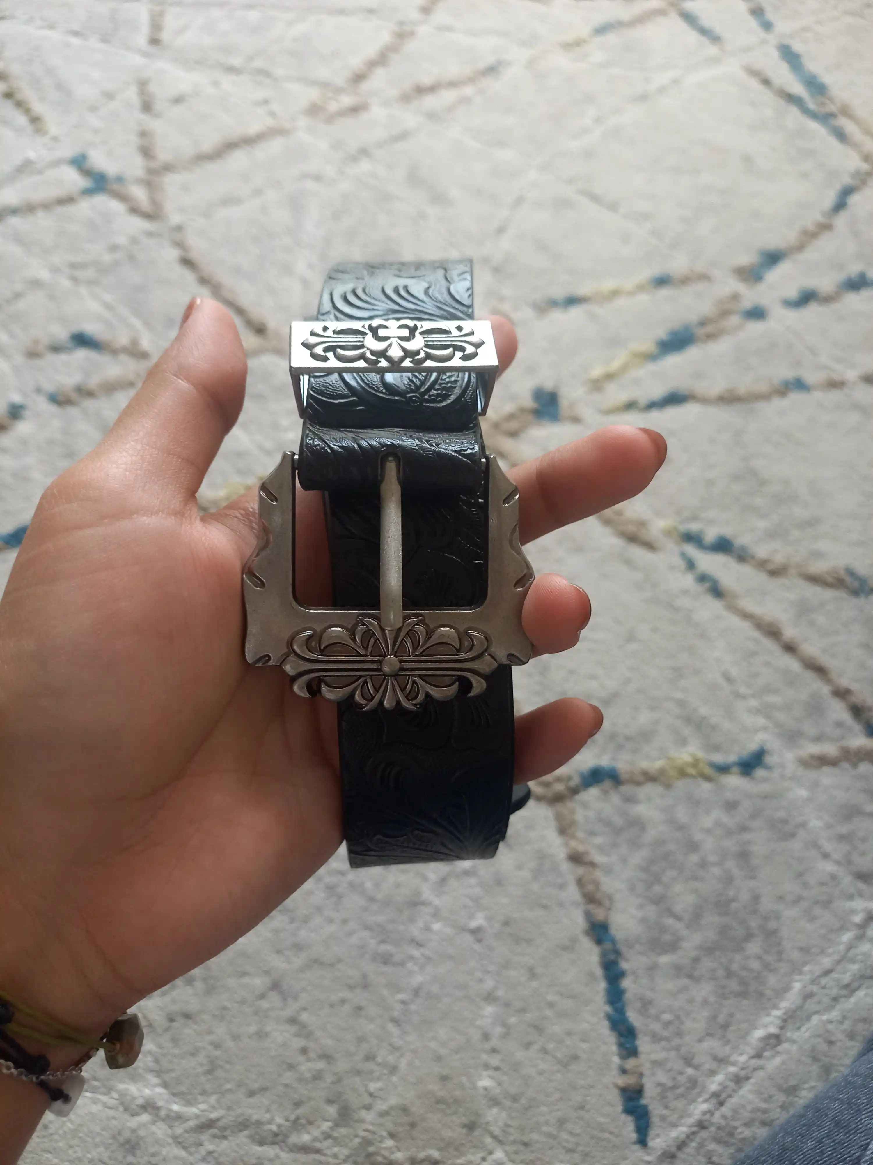 Chrome Hearts Y2K uslubidagi naqshli kamar, o'yma metall to'qa bilan (qora, jigarrang)