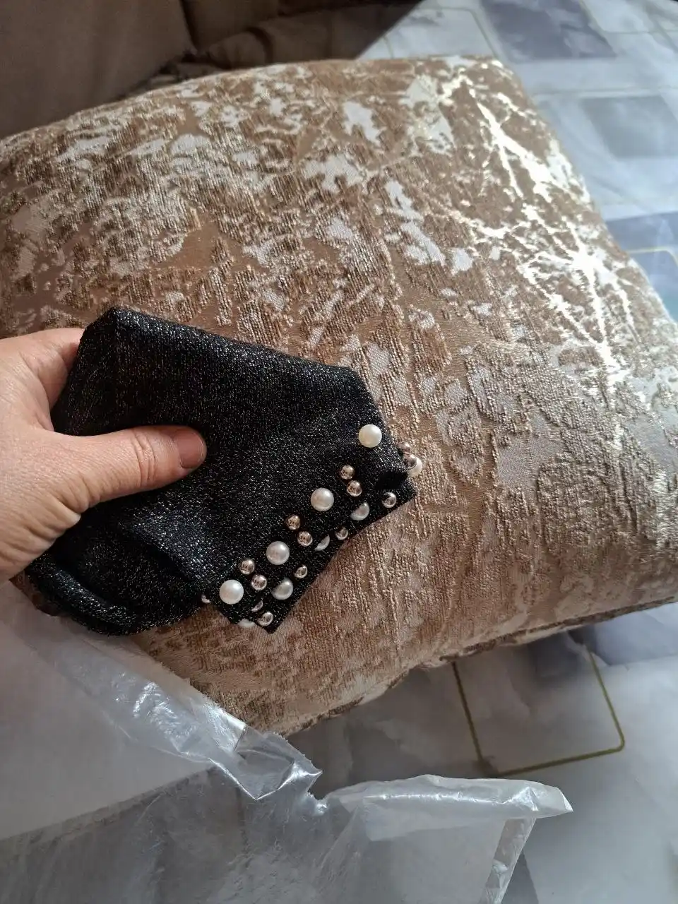 Dekorativ yostiq - uyingiz va ofisingiz uchun eng maqbul tanlov, o‘lchami: 45×45 sm