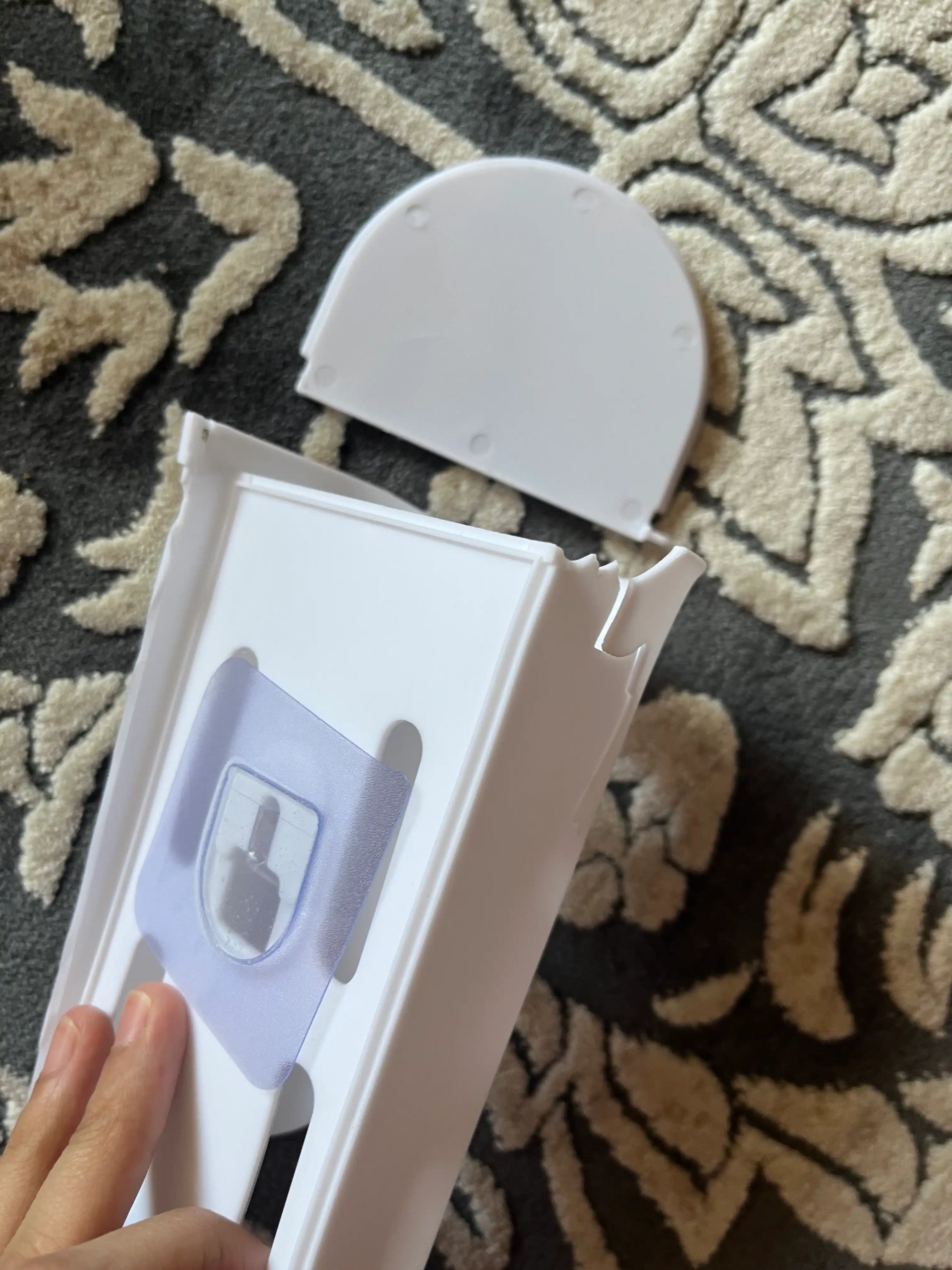 Devorga o‘rnatiladigan plastik paket dispenseri oshxona va hammom uchun
