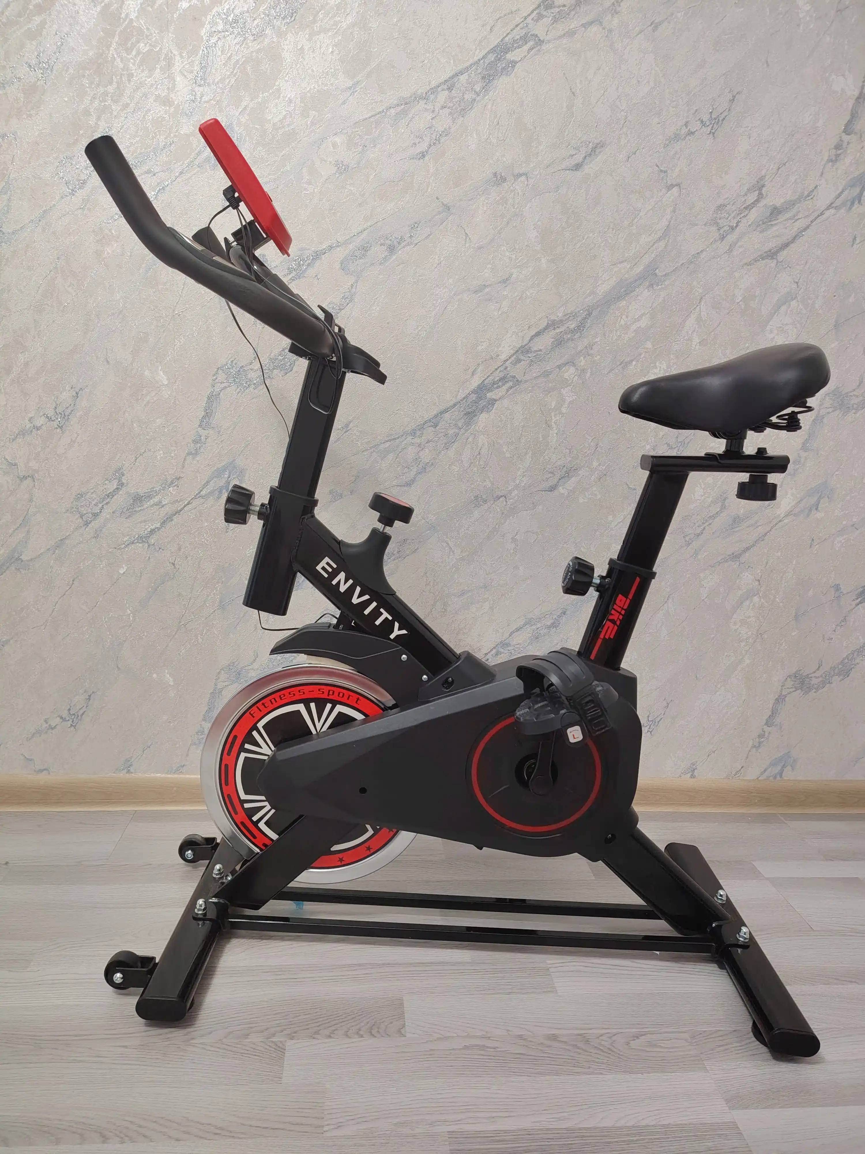 Velotrenajyor ENVITY E701 — bluetoothli sport velosiped, yurak urishini o‘lchovchi displey