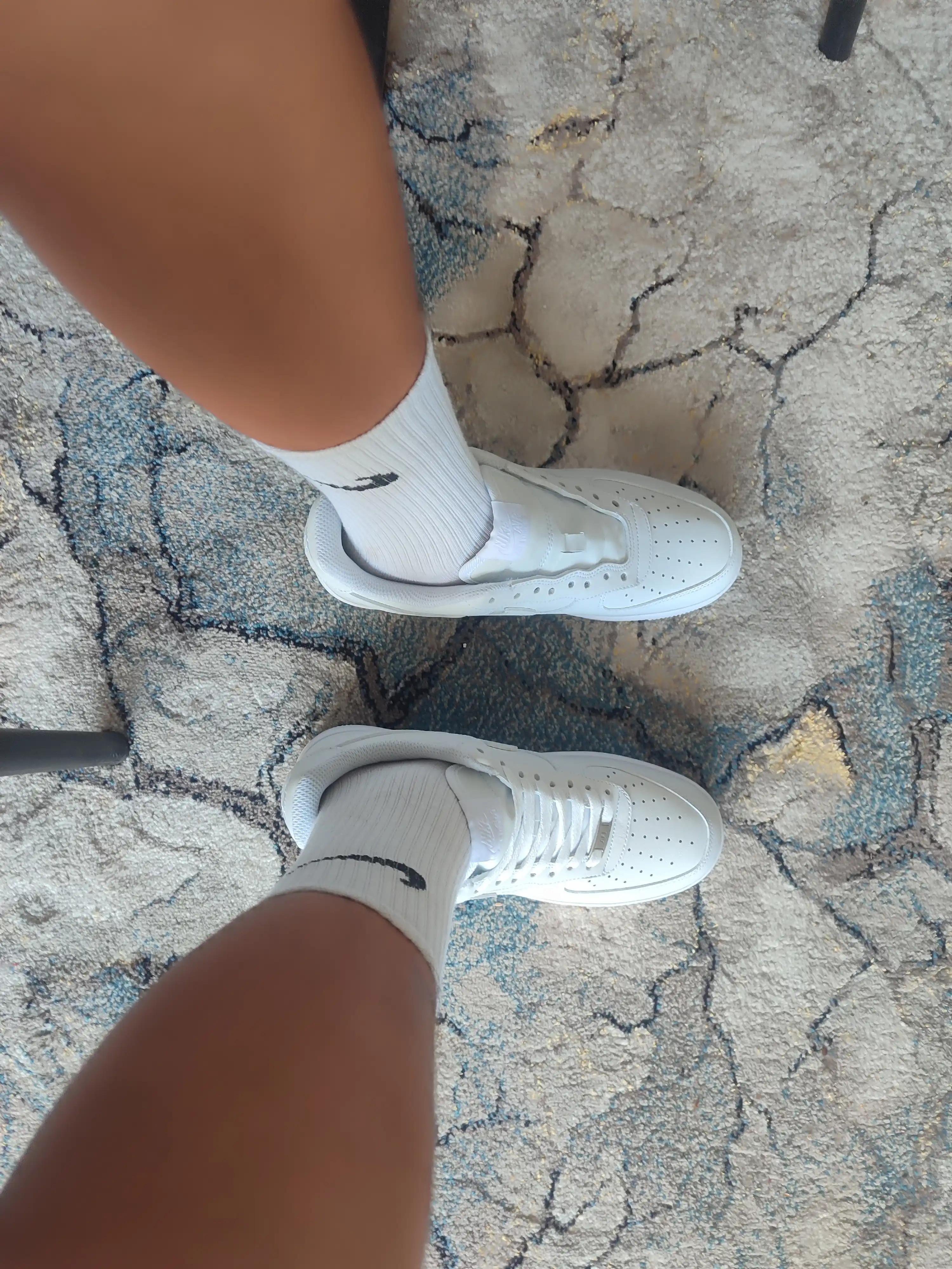 Erkaklar, ayollar va o‘smirlar uchun sport krossovkalari Nike Air Force 1, o'lchami 36-44