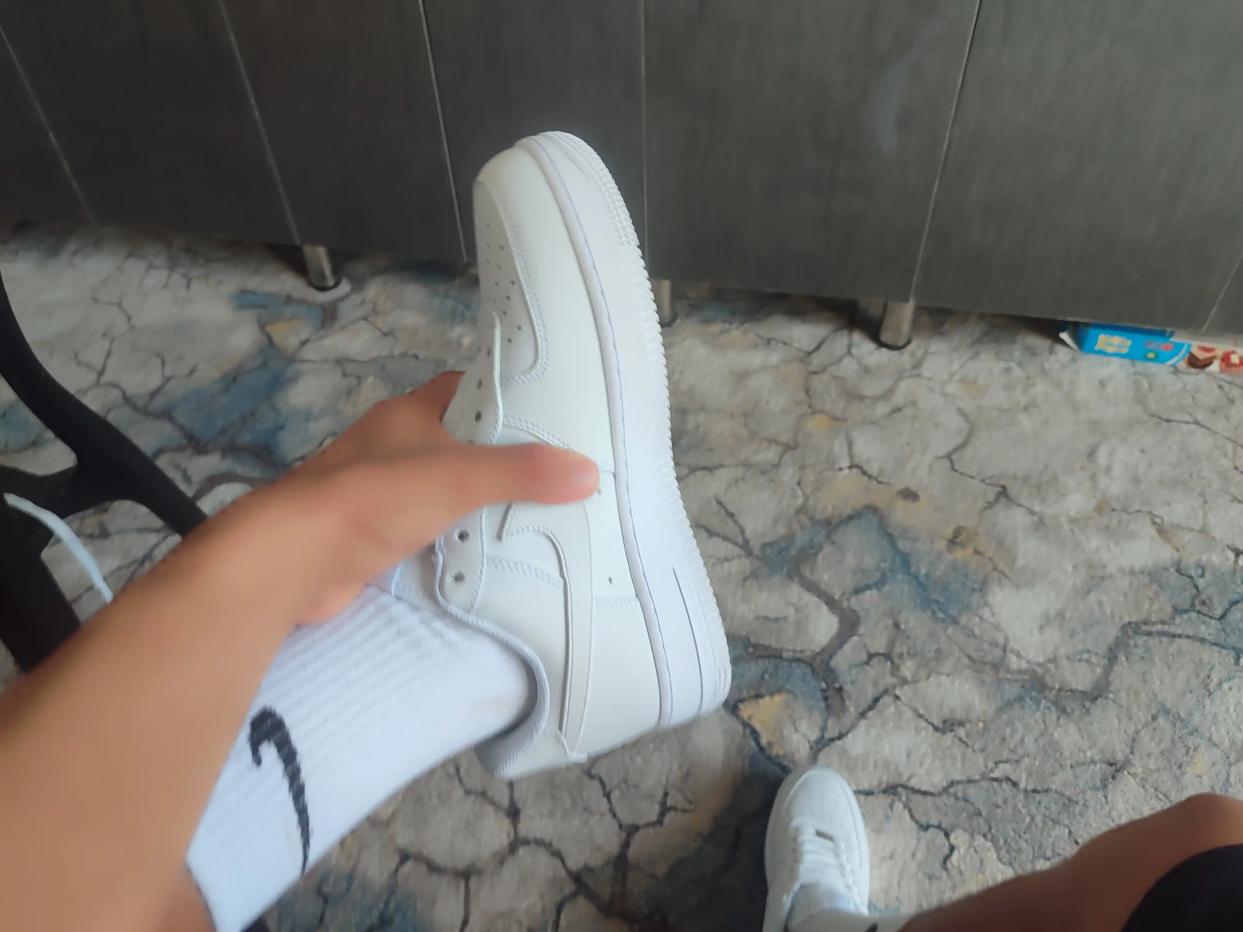 Erkaklar, ayollar va o‘smirlar uchun sport krossovkalari Nike Air Force 1, o'lchami 36-44