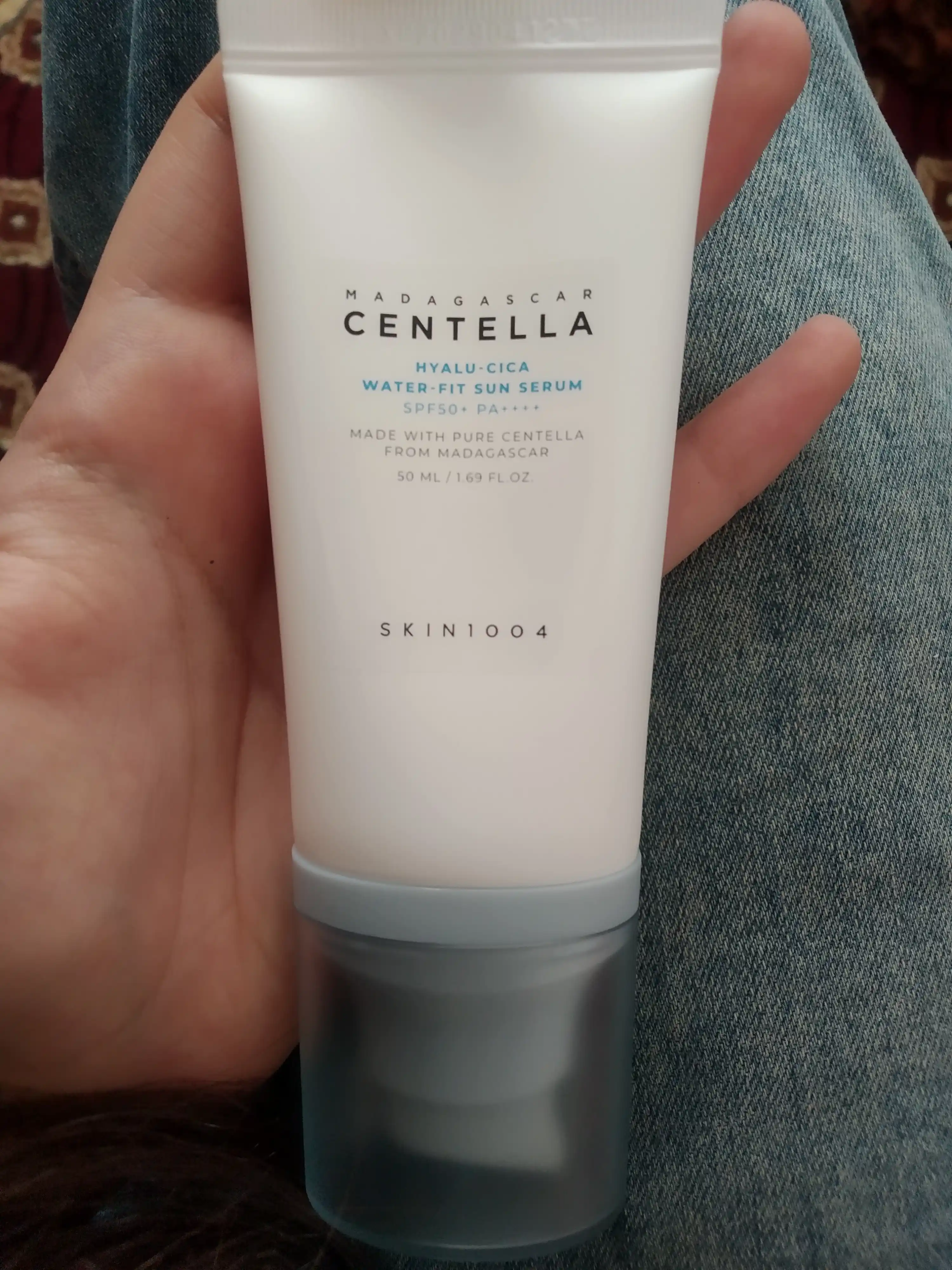 Quyoshdan himoyalovchi SKIN1004 Centella Hyalu-Cica Water-Fit Sun Serum SPF50+ PA++++