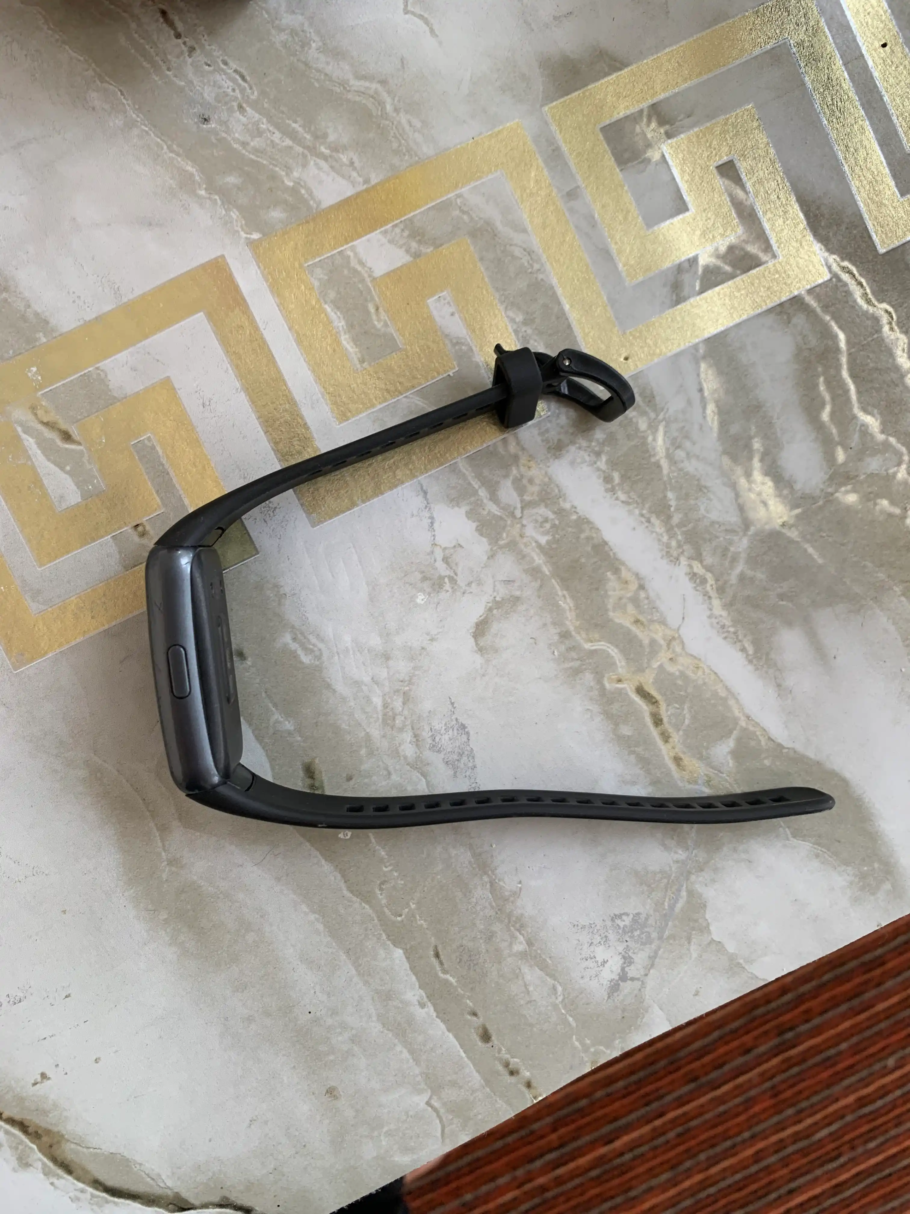 Huawei Band 6, 7, 8, 9, 10 uchun tasma, remeshok, silikon