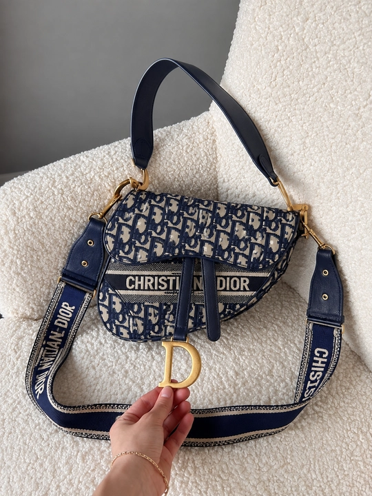 Женская сумка в стиле Dior пистолет - 