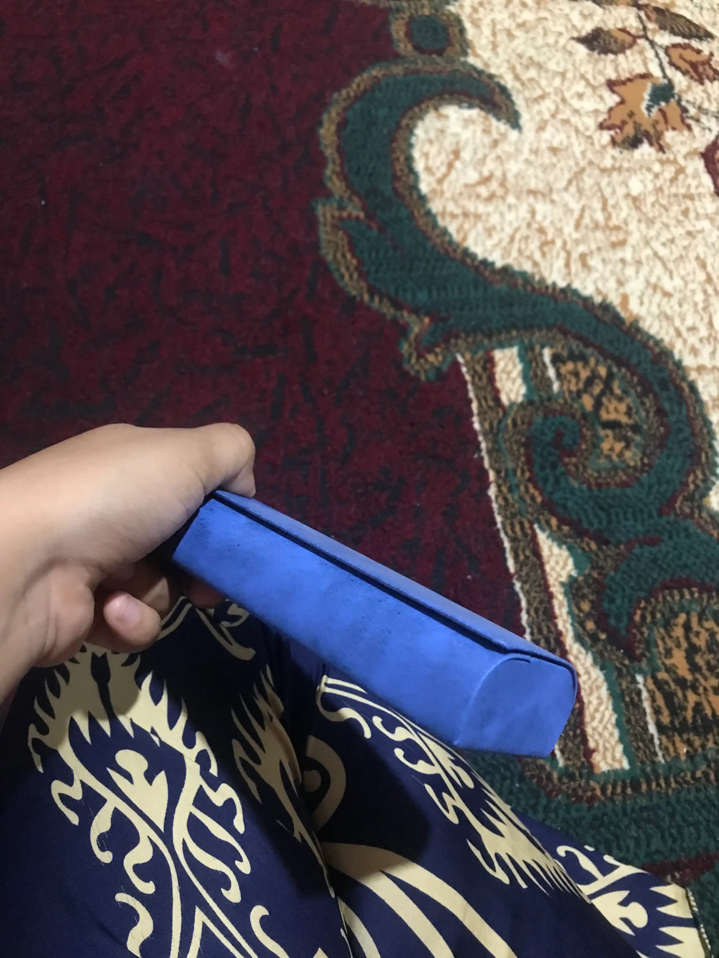 Ko‘zoynak uchun ixcham himoya futlyari, ko'zoynak uchun quti