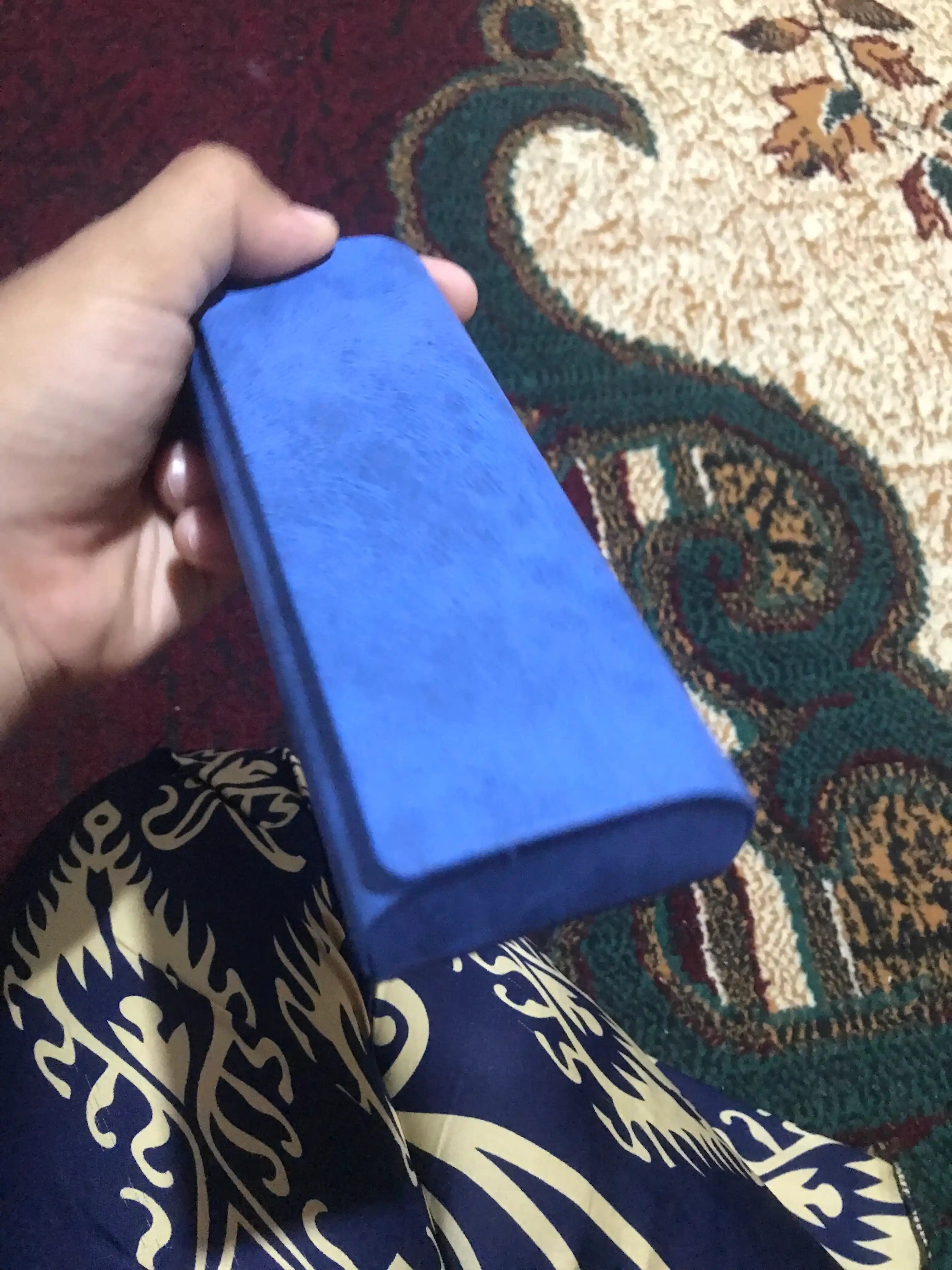 Ko‘zoynak uchun ixcham himoya futlyari, ko'zoynak uchun quti