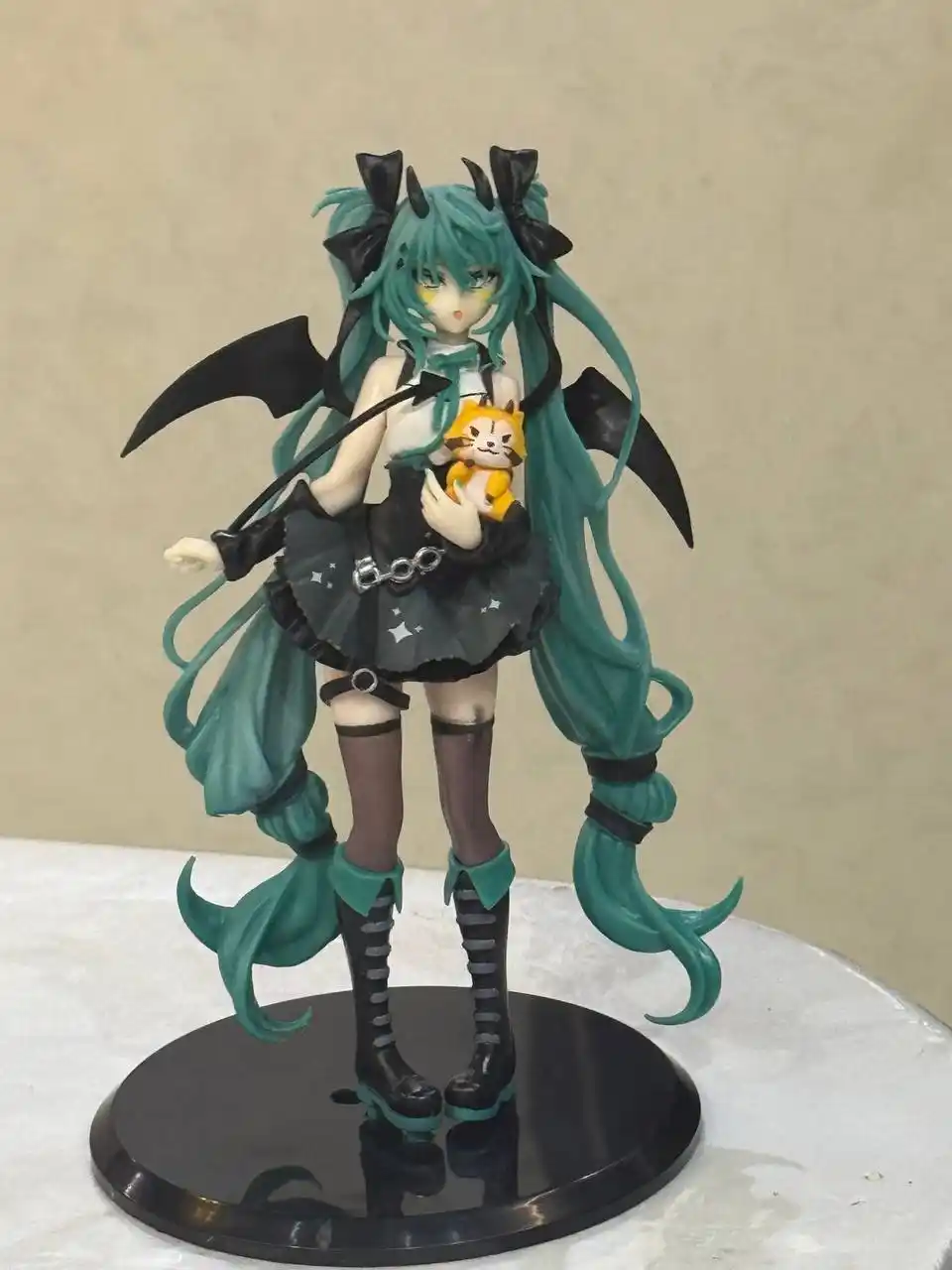 Anime figurka Hatsune Miku Little Devil – Premium koleksion bezak, PC Setup va xona dekori
