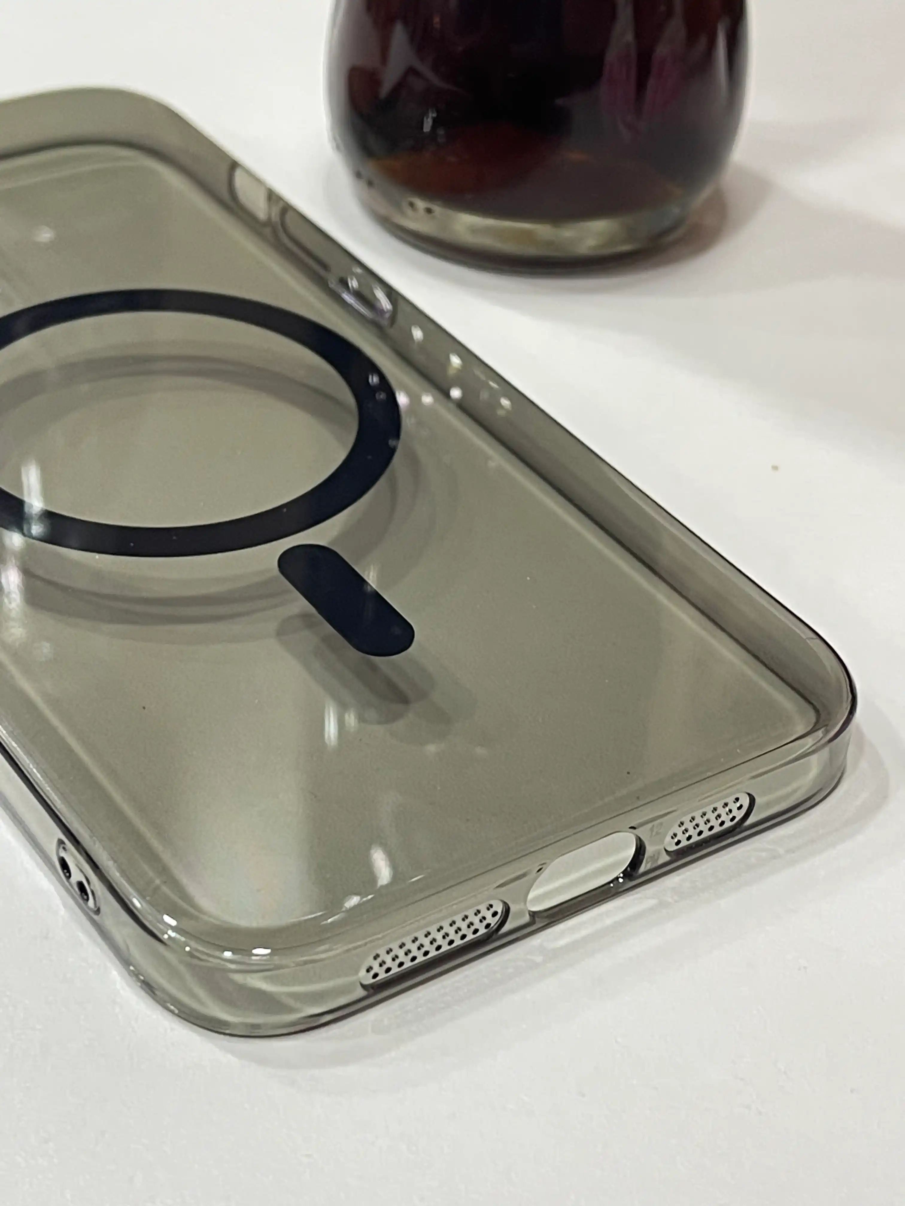 IPhone 11, 12, 13, 14, 15, 16, 17  Pro/Max uchun MagSafe bilan shaffof plastik g'ilof