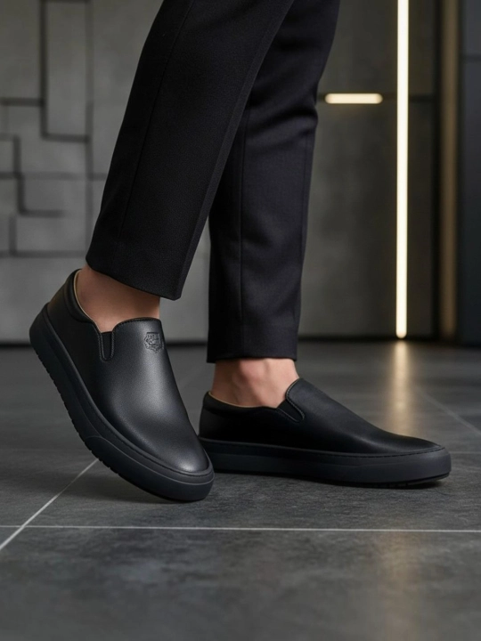 Кеды без шнурков Loro Piana классические  кожаные и замшевые