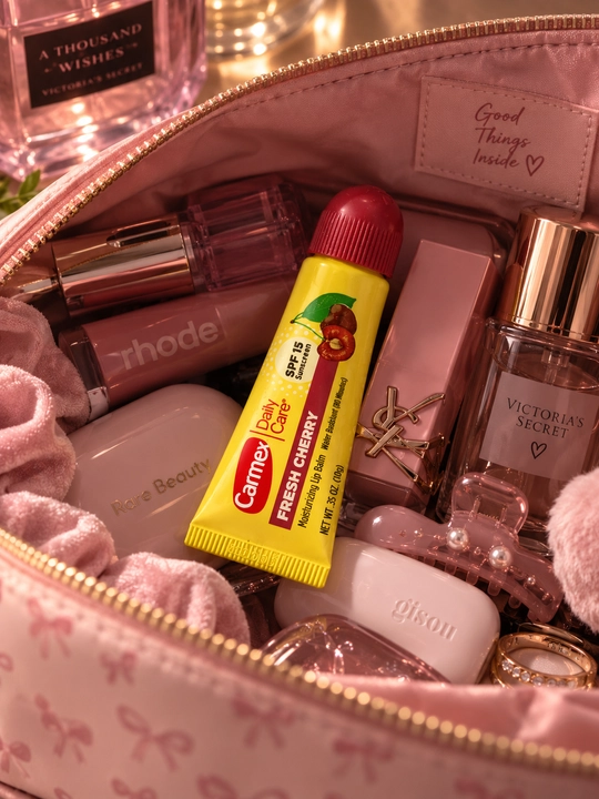 Lab uchun namlоvchi, oziqlantiruvchi balzam Carmex, SPF 15, 10 g, lab uchun balzam
