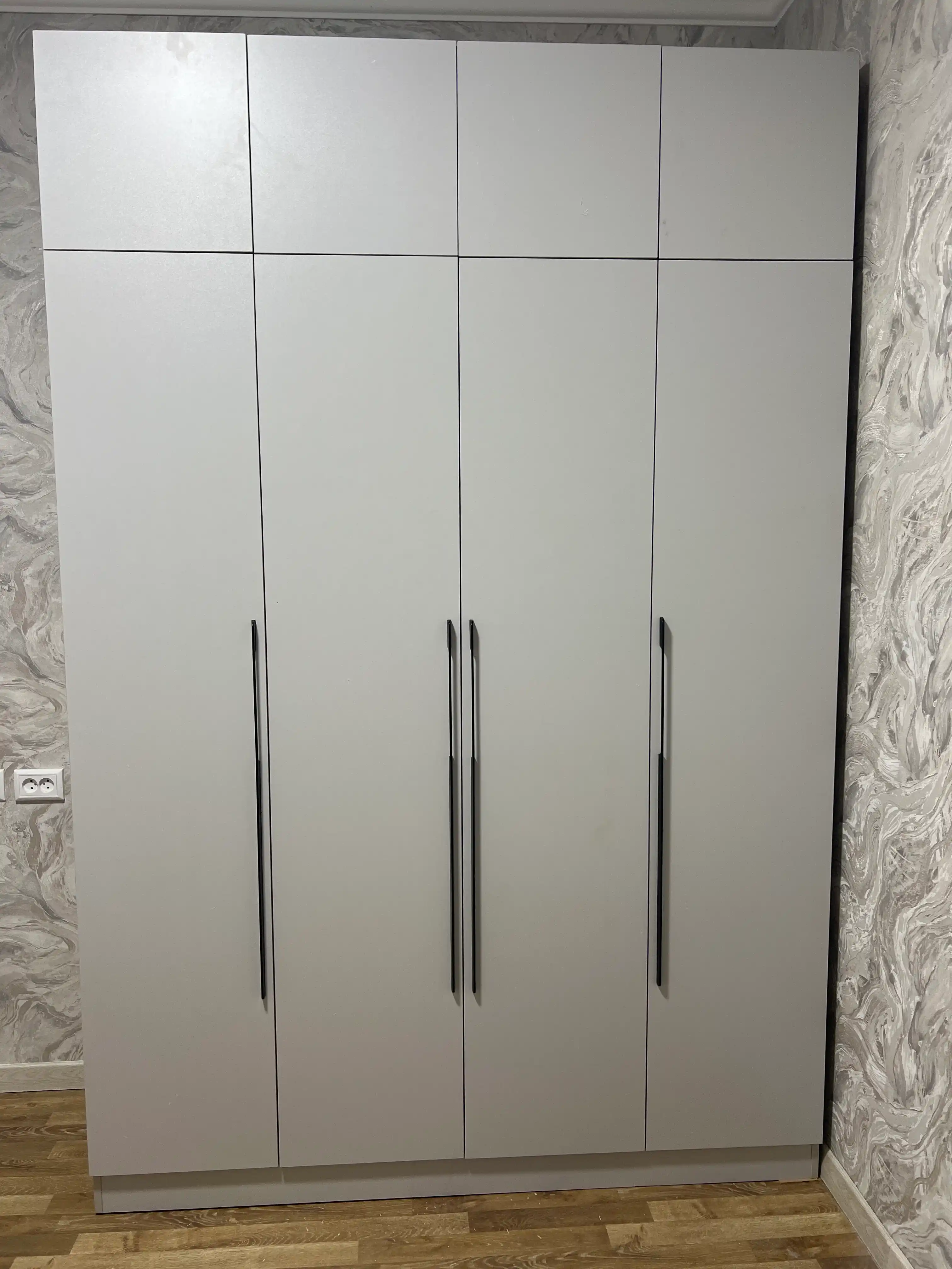 Удобный шкаф, для вашего просторного и уютного дома, 160*240