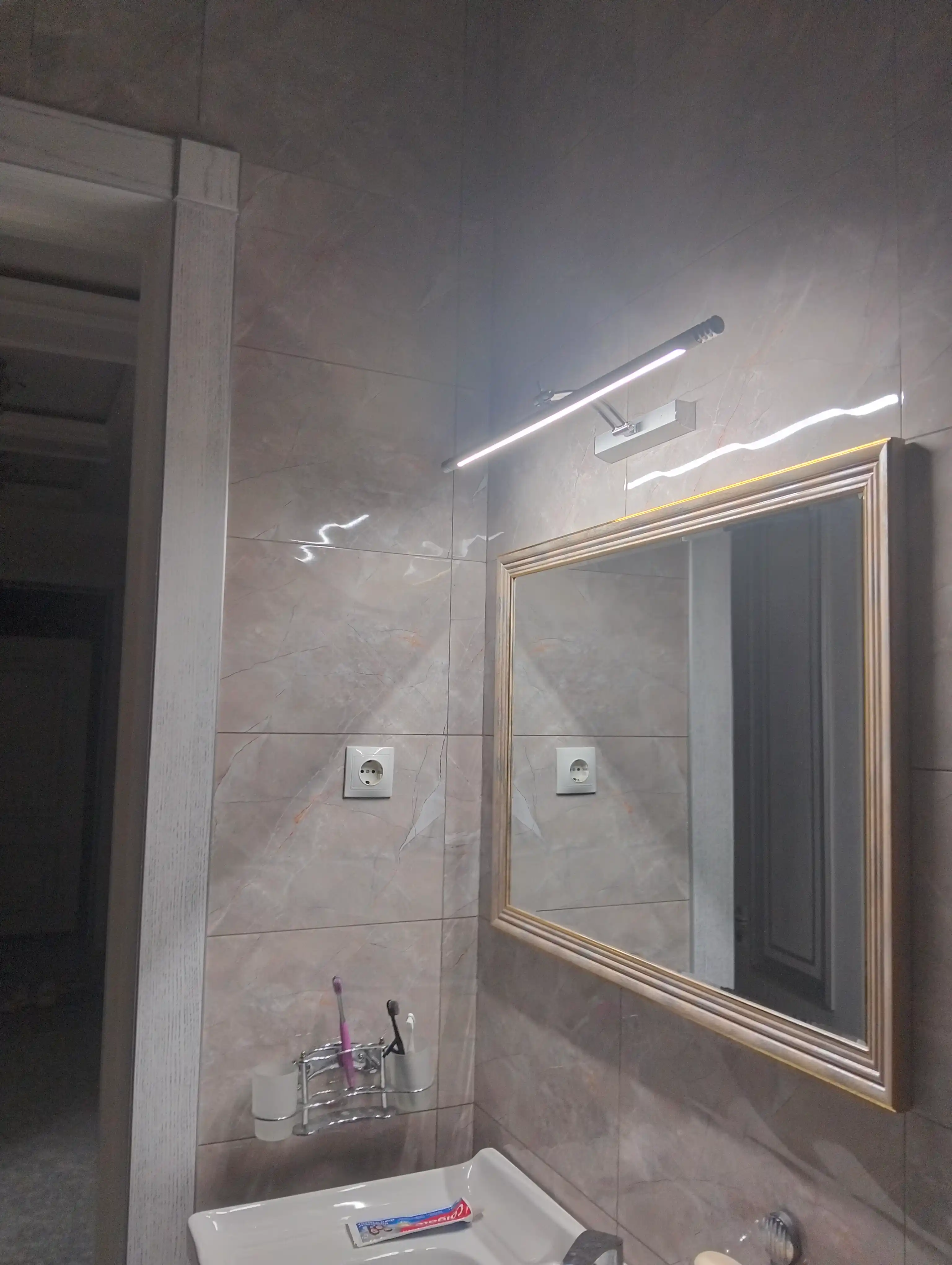 Rasmlar va shisha uchun LED bra vannasi, juda qulay, tejamkor va dizaynerlik bra