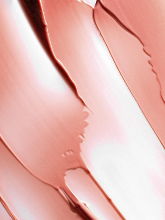 INGLOT LIP VOLUME TINTED LIP BALM lablar uchun rang beruvchi balzam