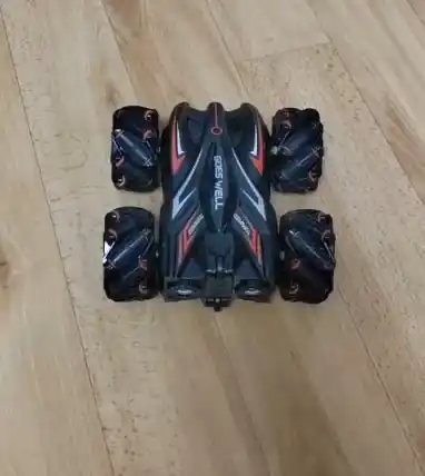 Радиоуправляемая машинка-перевертыш 360°, 4WD, для дрифта и трюков, с подсветкой