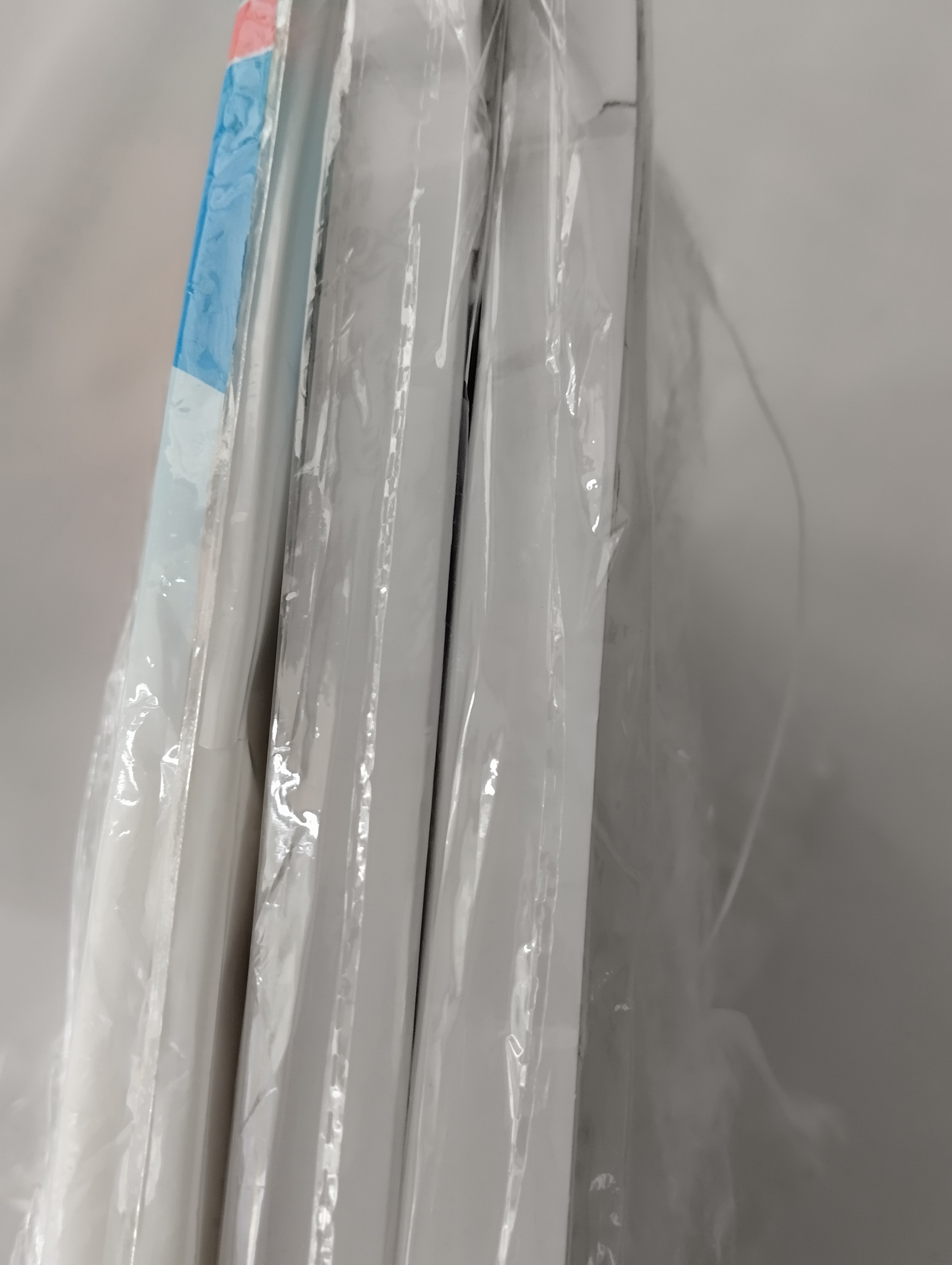 Laminatsa uchun plyonkalar, A4 format, qadoqda 50 ta, 100 ta, qalinligi 60mkr