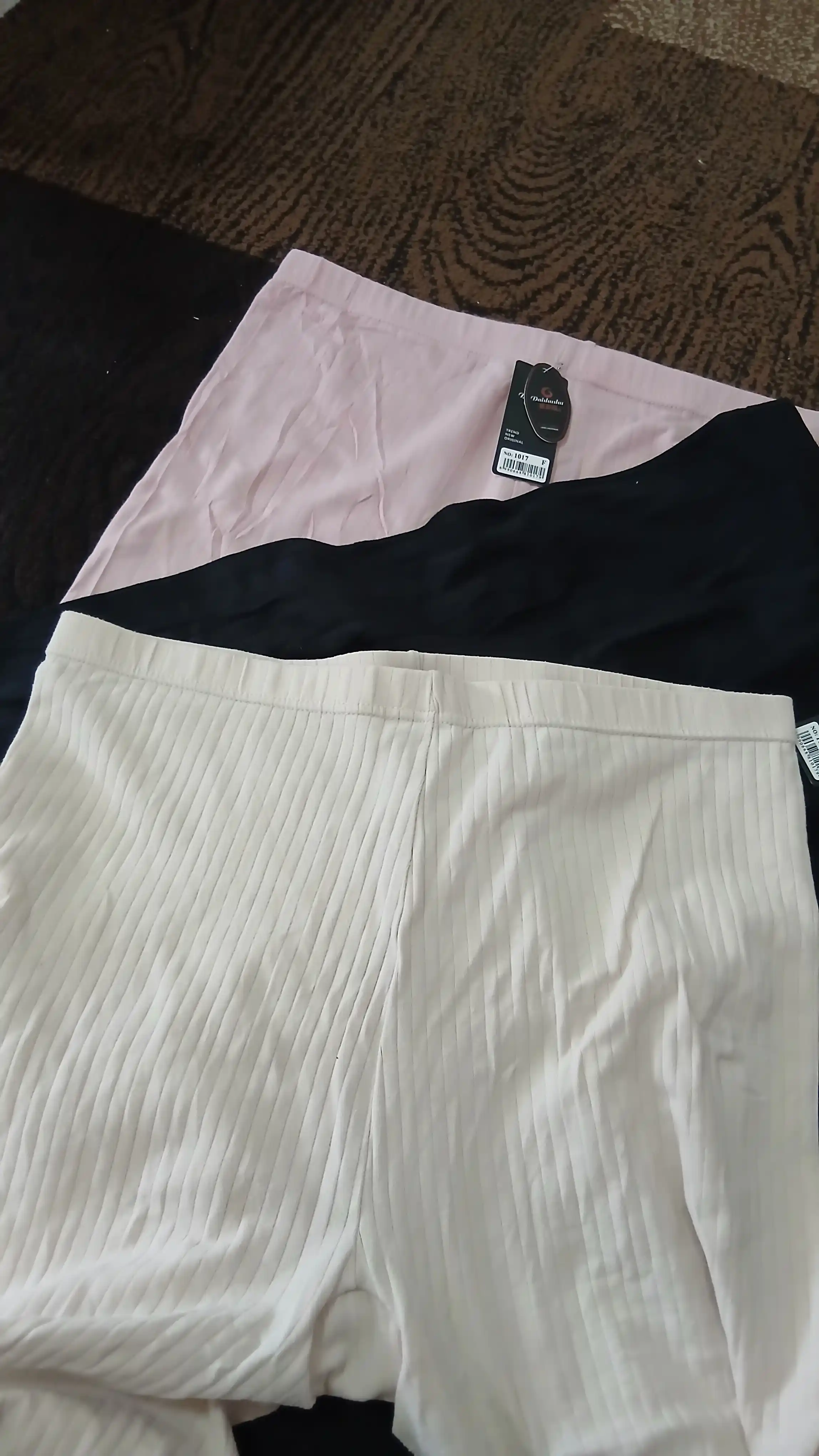 Retuz, retuza, ayollar oversize/freesize shortigi, pantalon, kalta losina, Ledi Zari