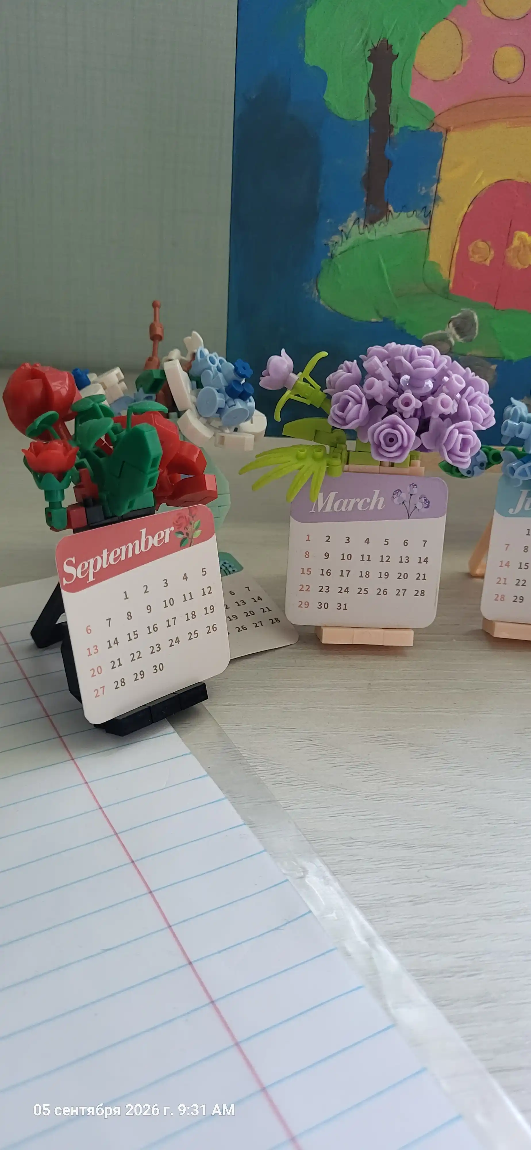 Kalendar-konstruktor gulli dizaynda, 2026
