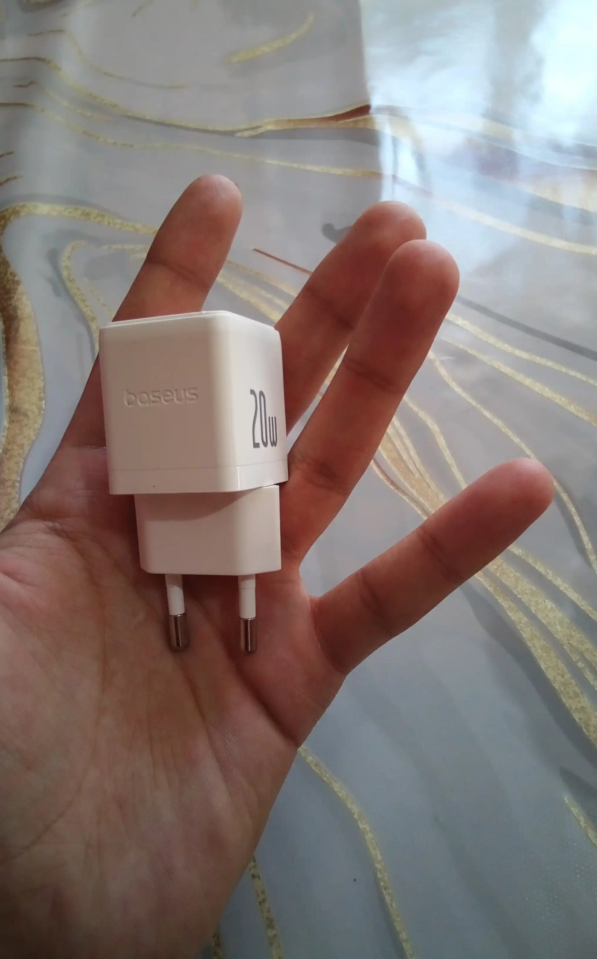 Universal zaryadlash qurilmasi Baseus Palm Fast Charger C+U, 20 Vt zaryadchik