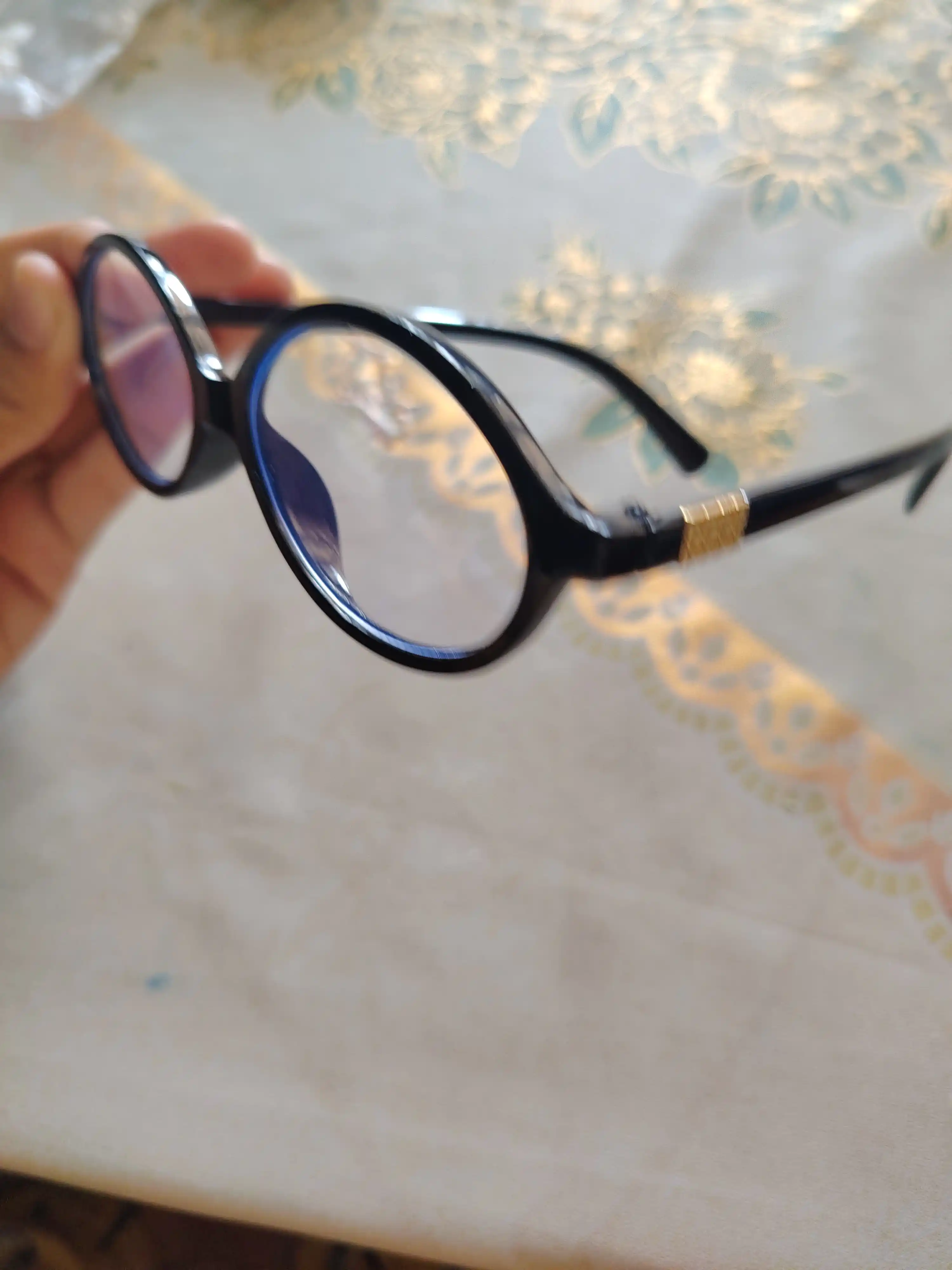 "Chic Vision" ayollar ko‘zoynagi, imij ko'z oynagi, nafis dizayn