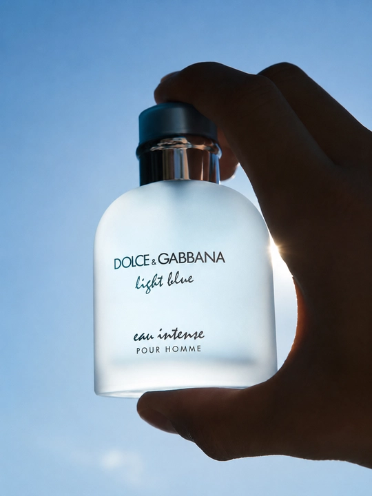 Dolce & Gabbana Light Blue Eau Intense Pour Homme — erkaklar uchun jozibali atir