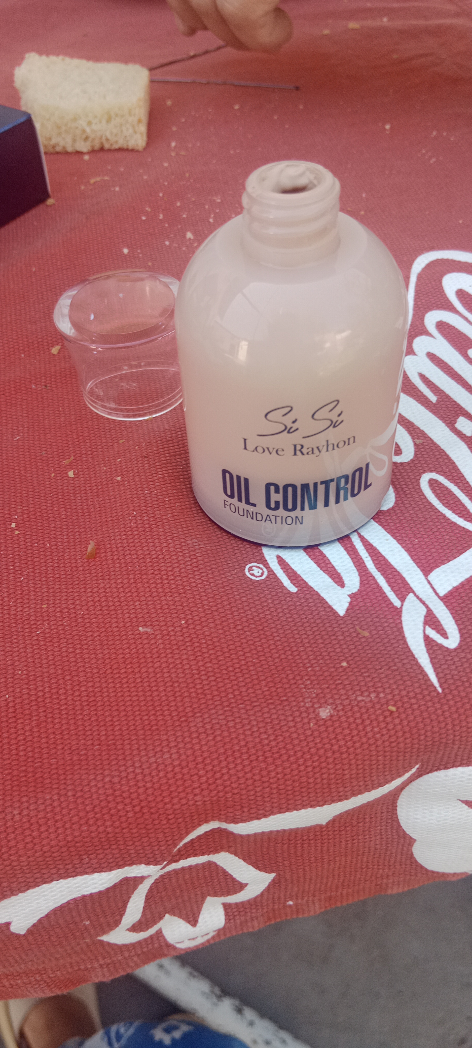 Тональный крем SiSi Love Rayhon Oil Control Foundation матовый эффект 30 г